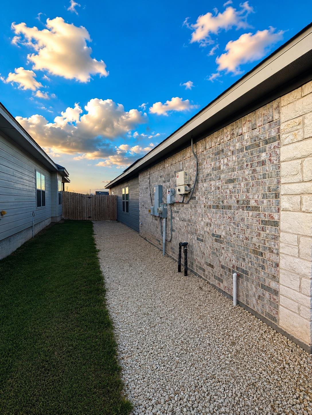1614 Black Kettle Trl Property Photo 2