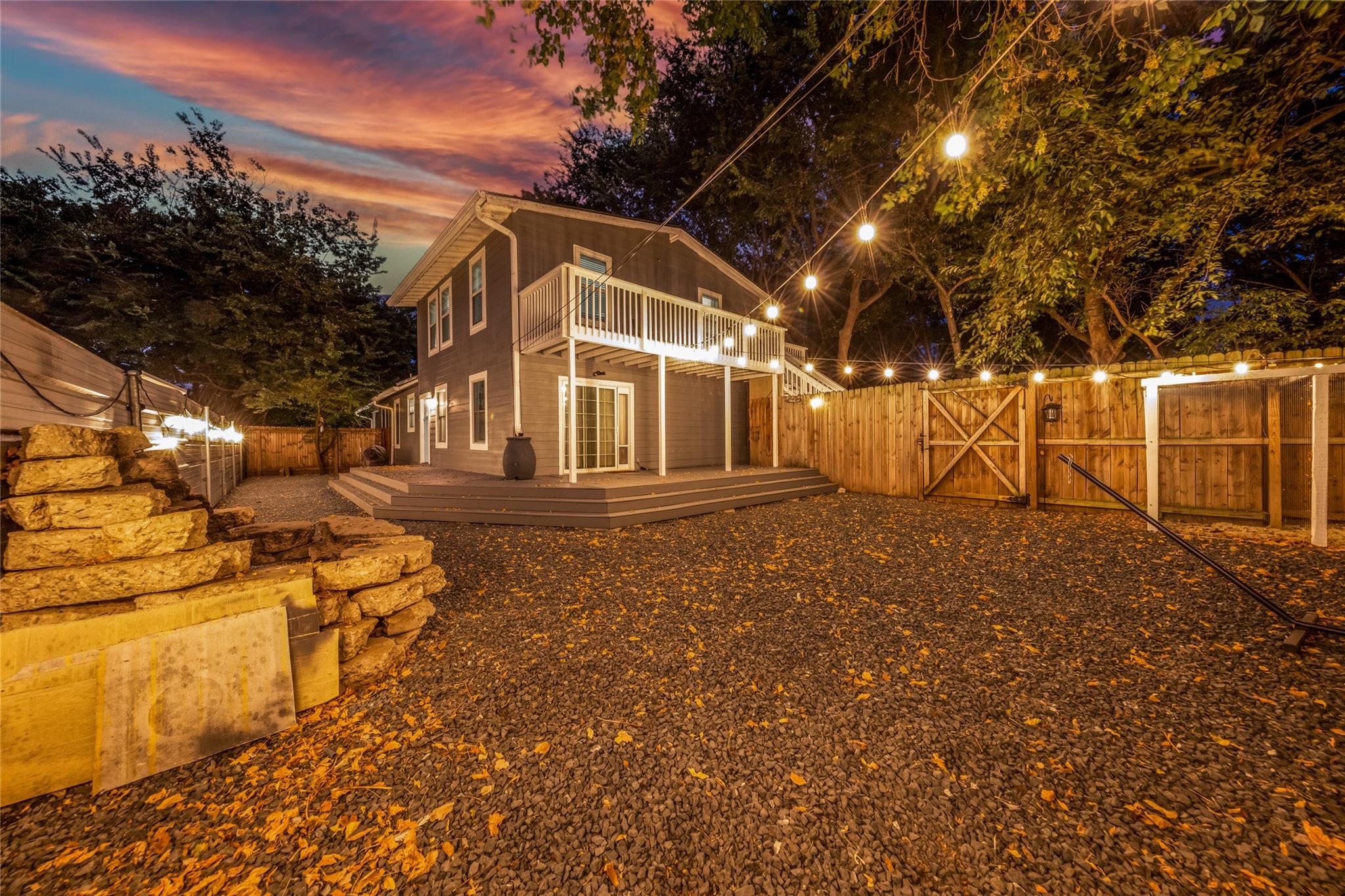 2013 Canterbury St #a Property Photo 9