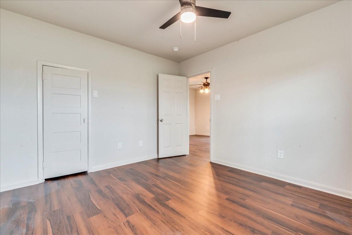 112 Gazley St Property Photo 15