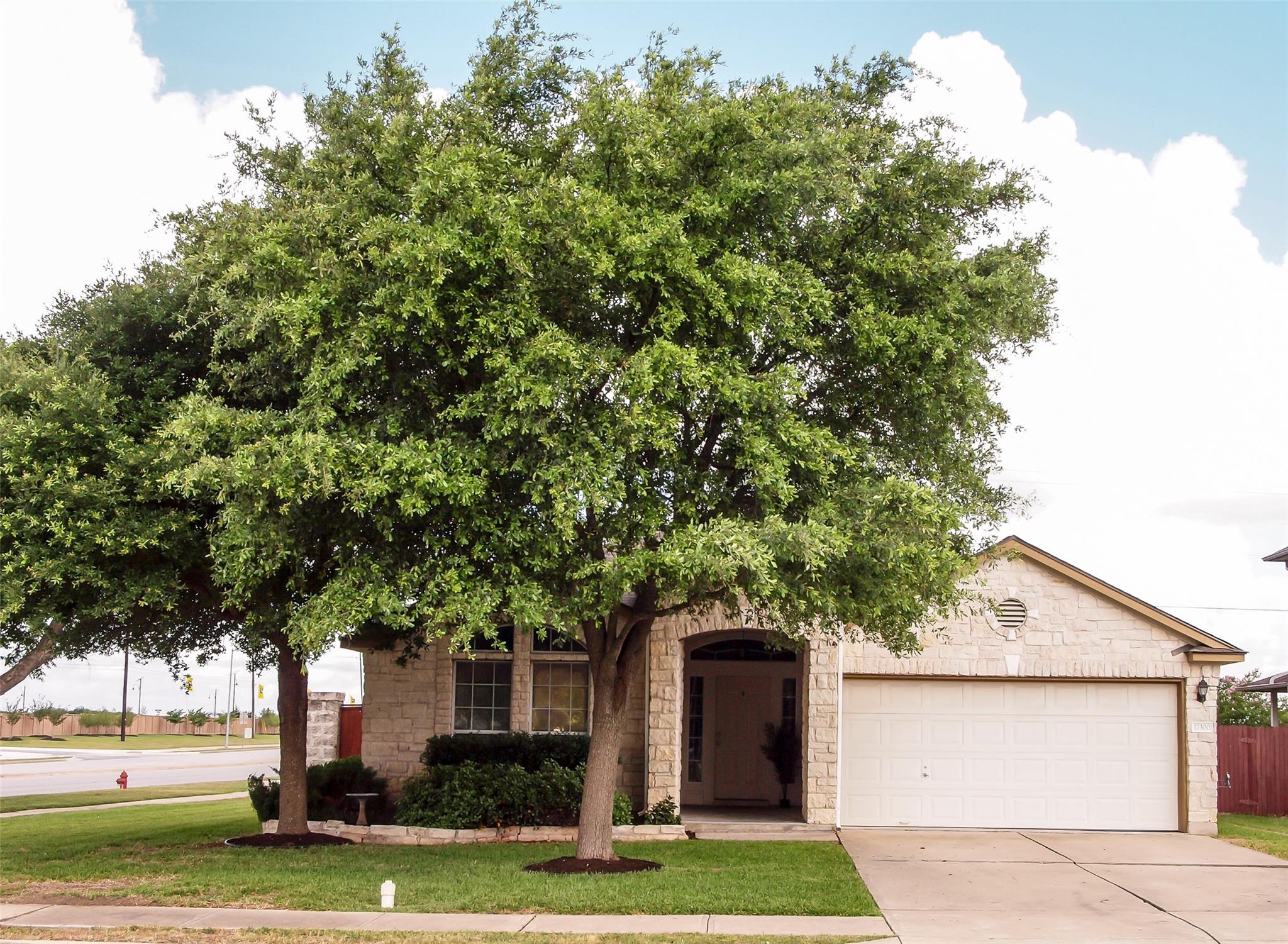 17300 Zola Ln Property Photo