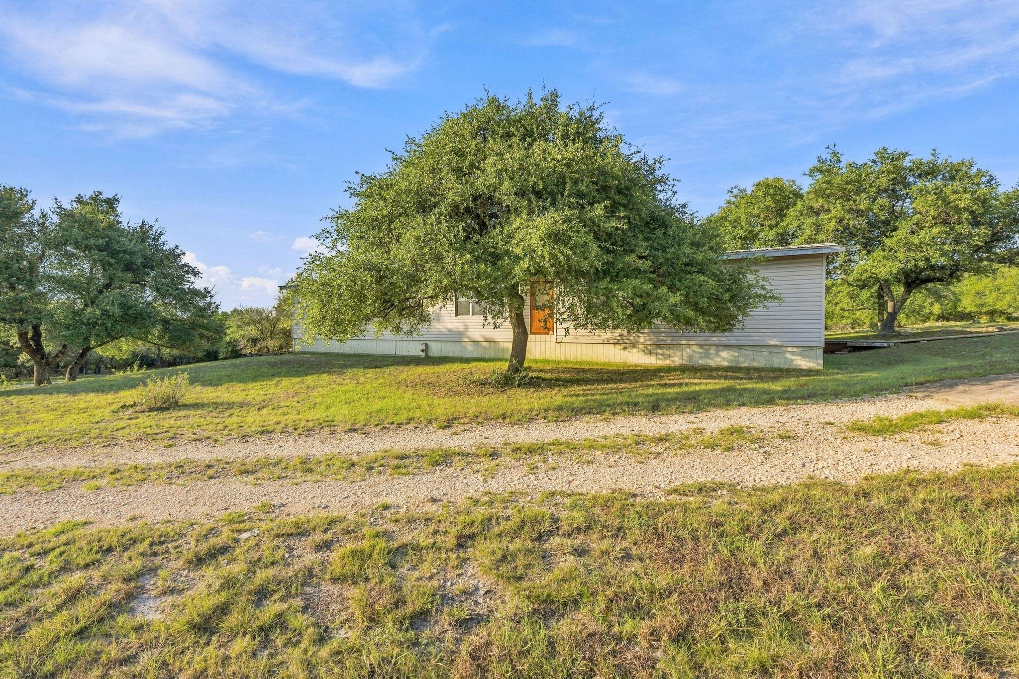 10720 Signal Hill Rd Property Photo 4