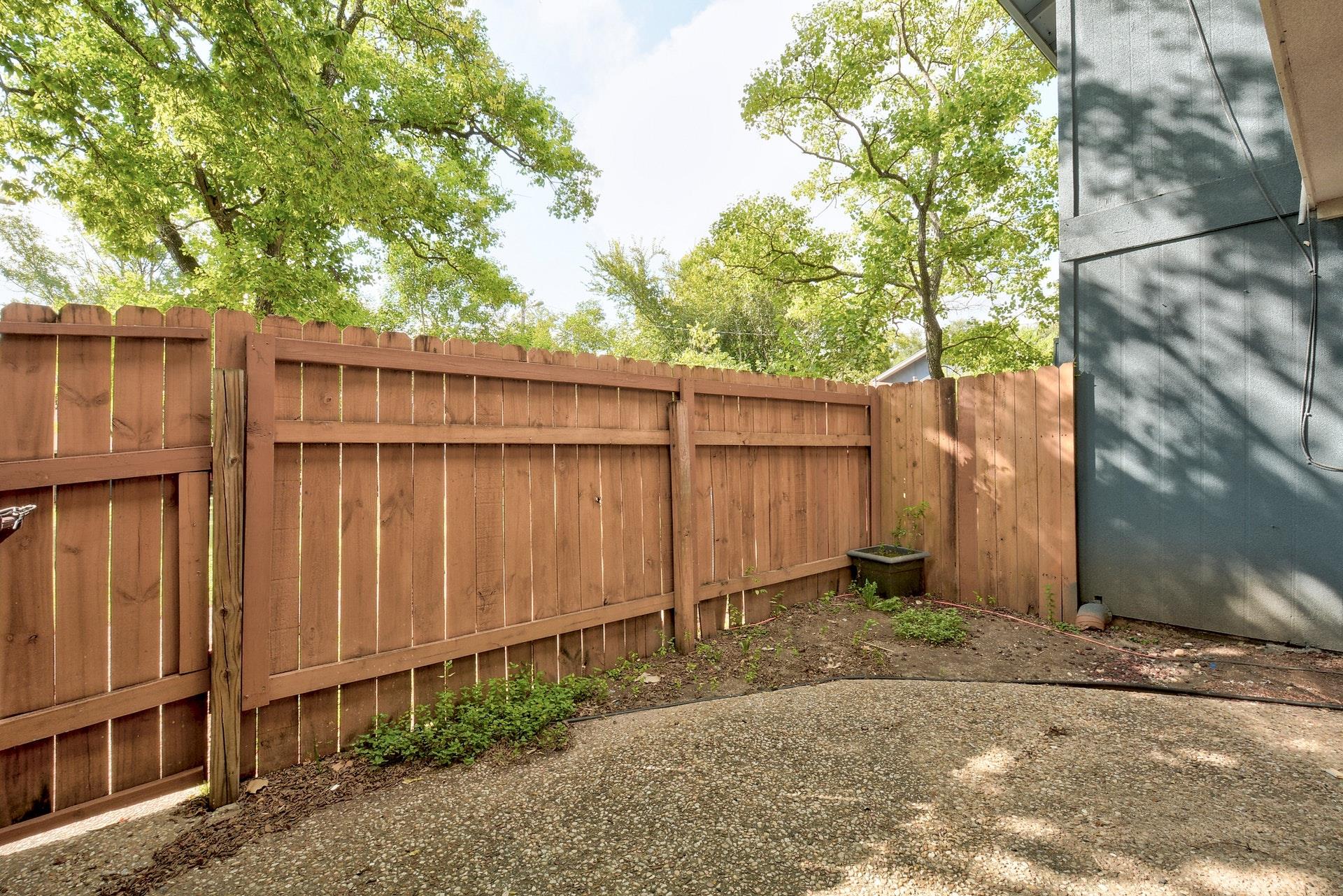 5905 Hidden Valley Trl Property Photo 24