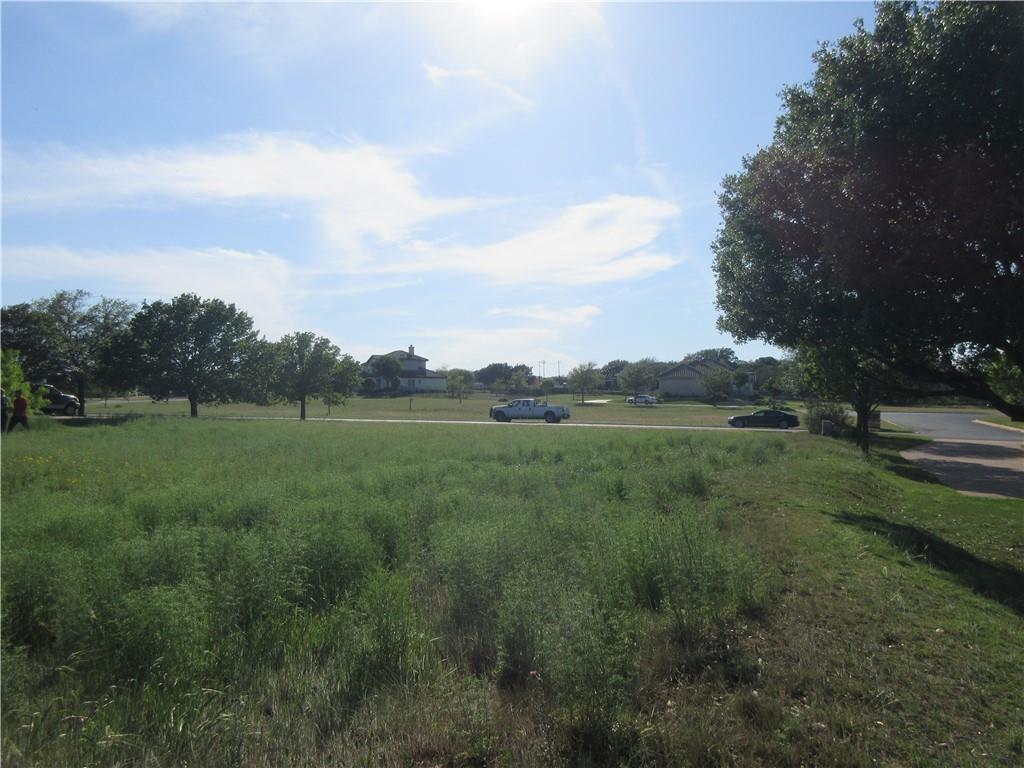 1905 Lauren Dr Property Photo 7