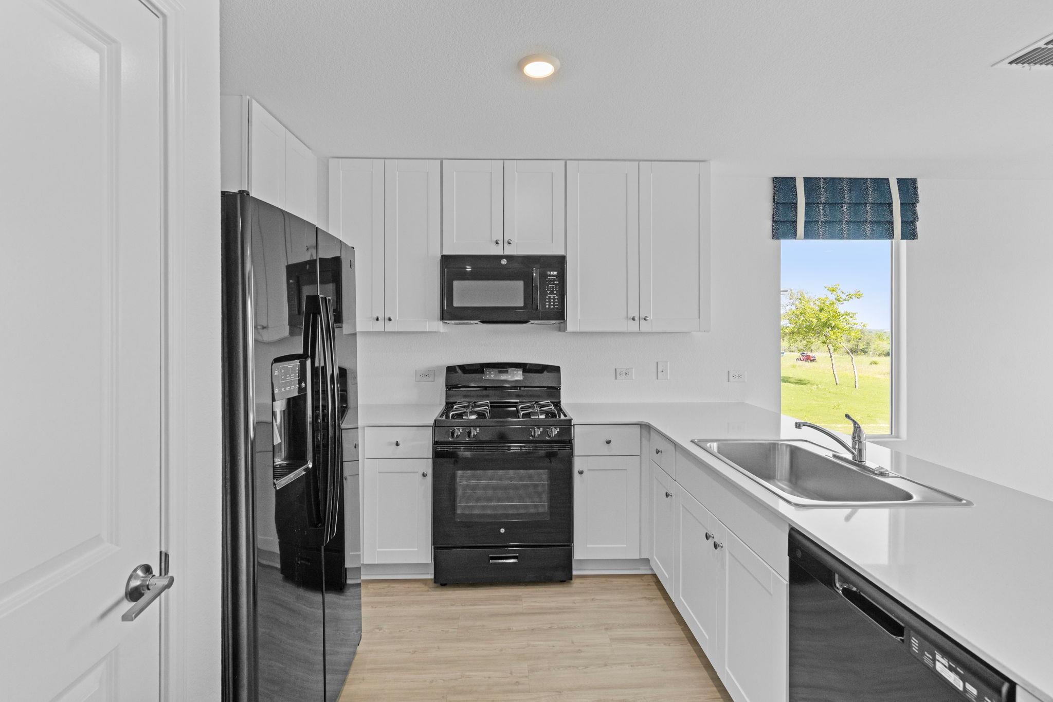 13216 Eastland Dr Property Photo 10