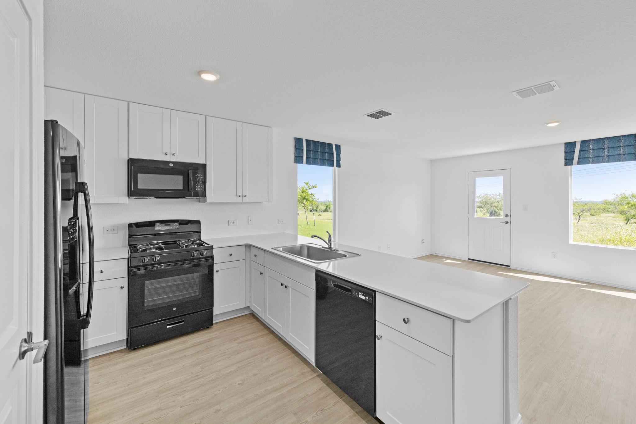 13216 Eastland Dr Property Photo 12