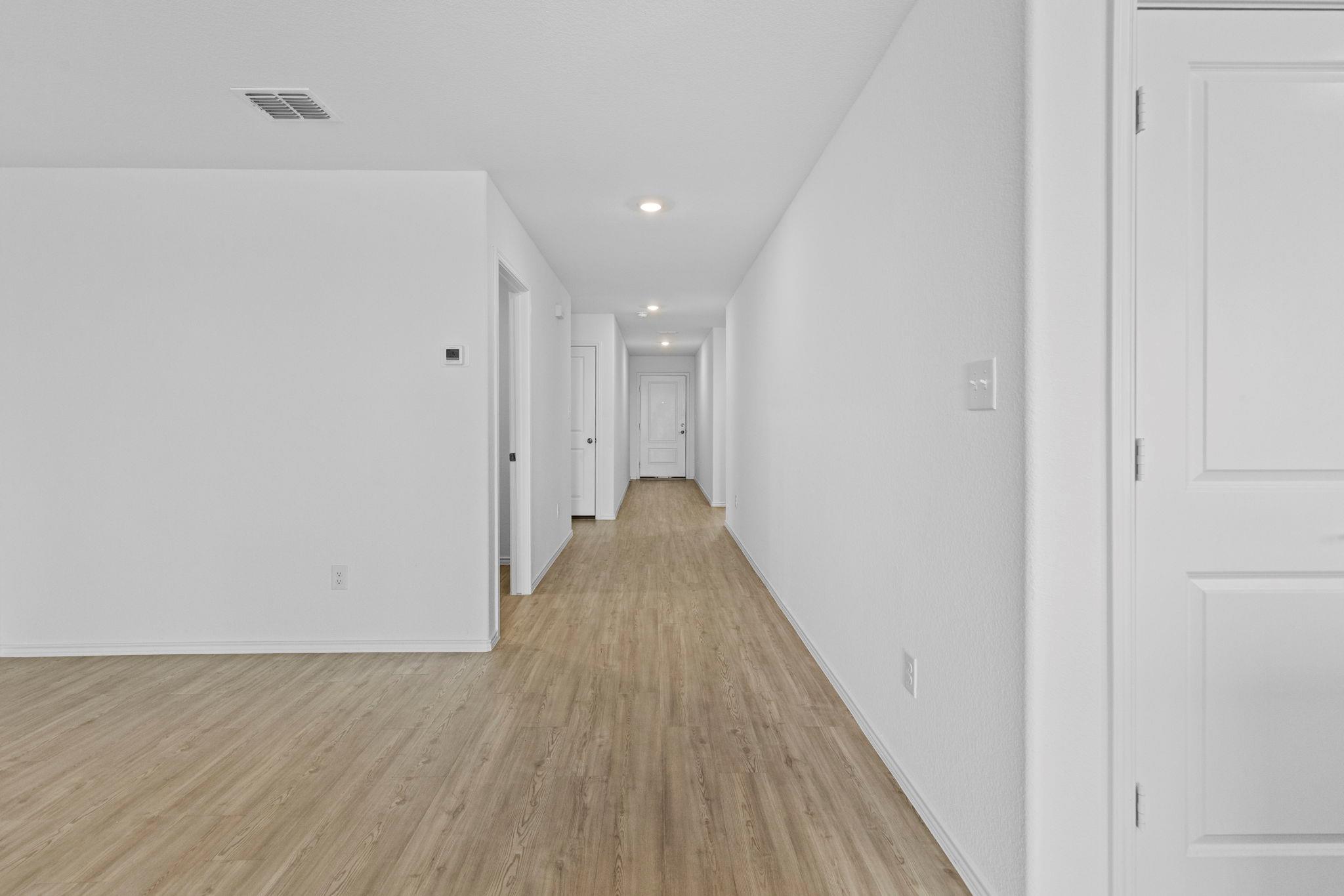 13216 Eastland Dr Property Photo 13