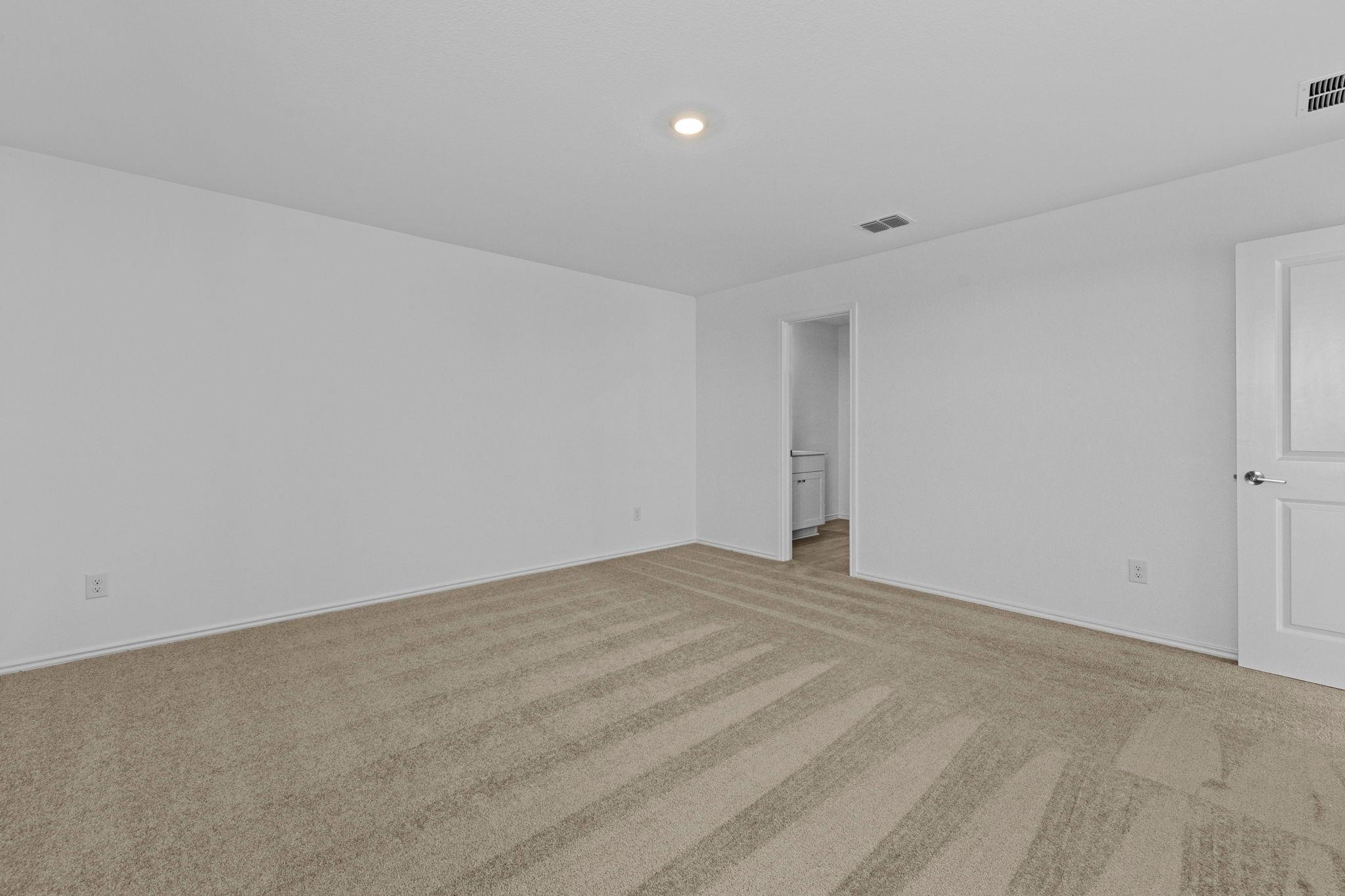 13216 Eastland Dr Property Photo 27