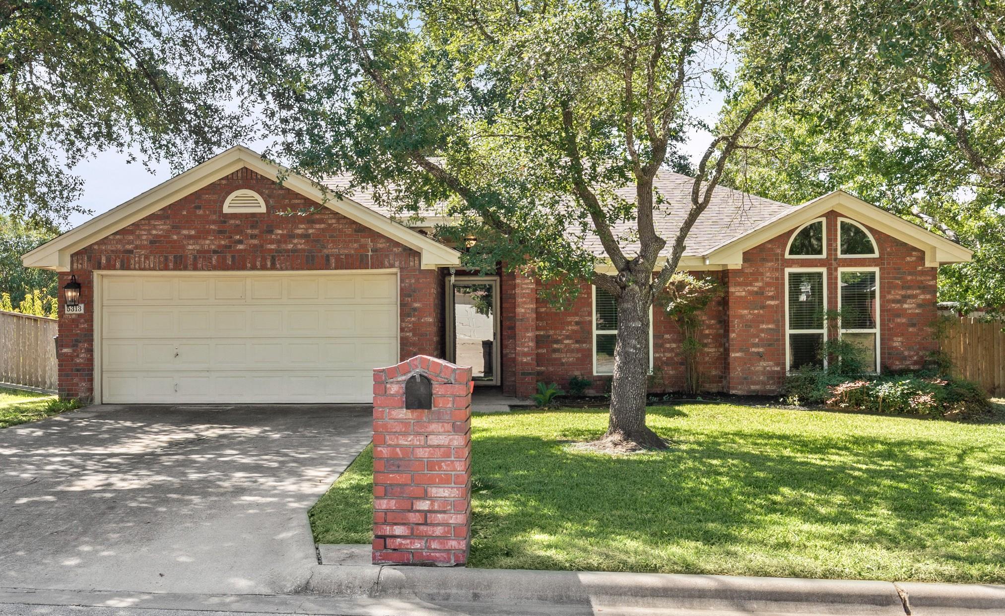 5313 Trail Dr Property Photo 1