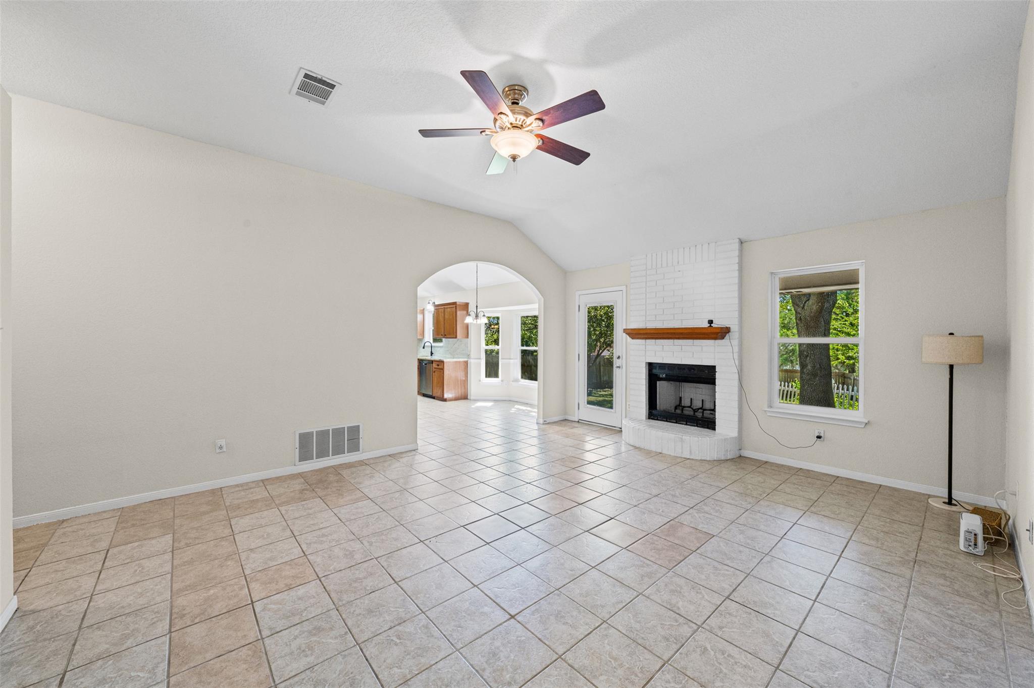 5313 Trail Dr Property Photo 14