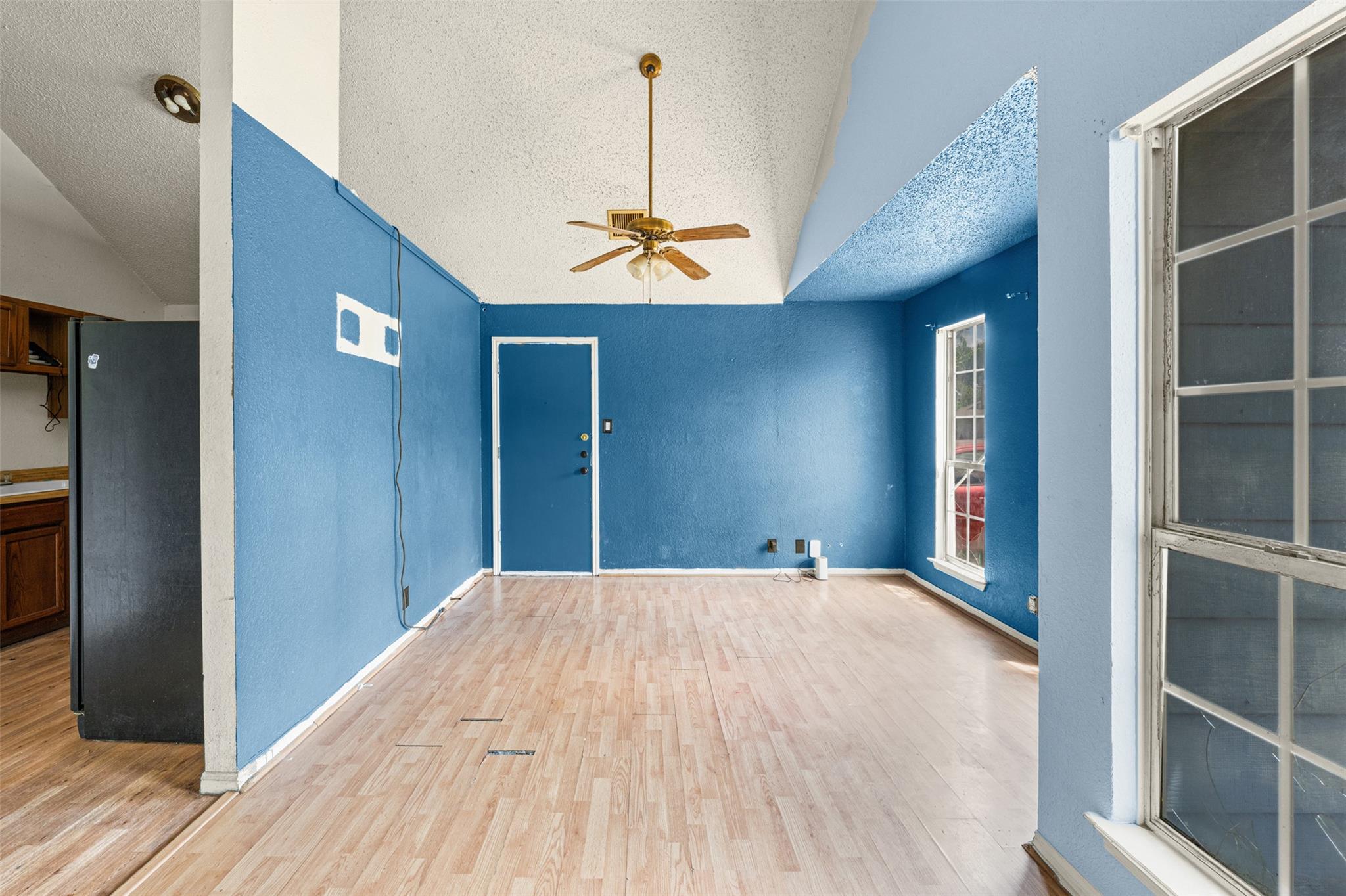 2107 Caprice Dr Property Photo 8