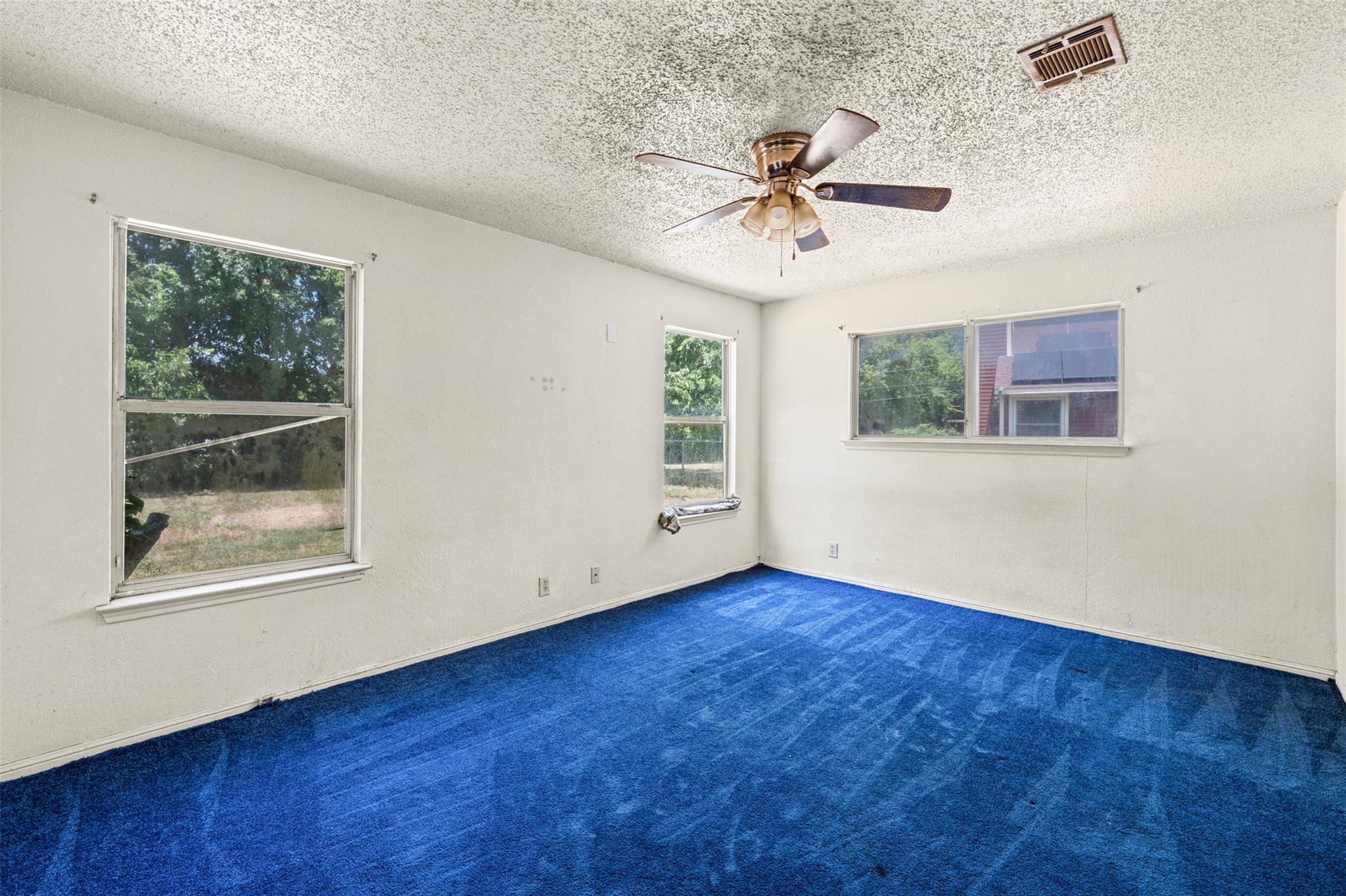 2107 Caprice Dr Property Photo 16