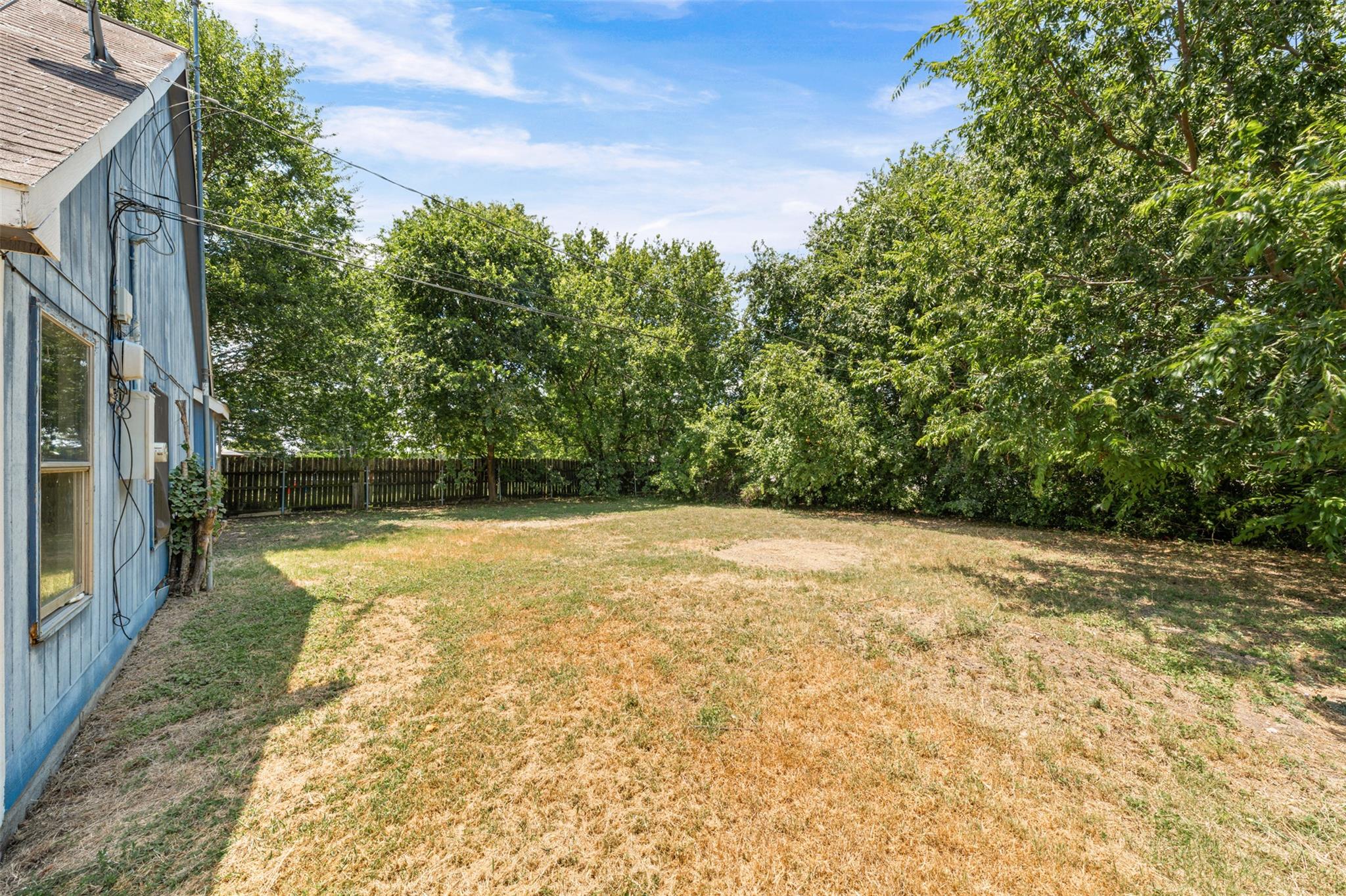 2107 Caprice Dr Property Photo 24