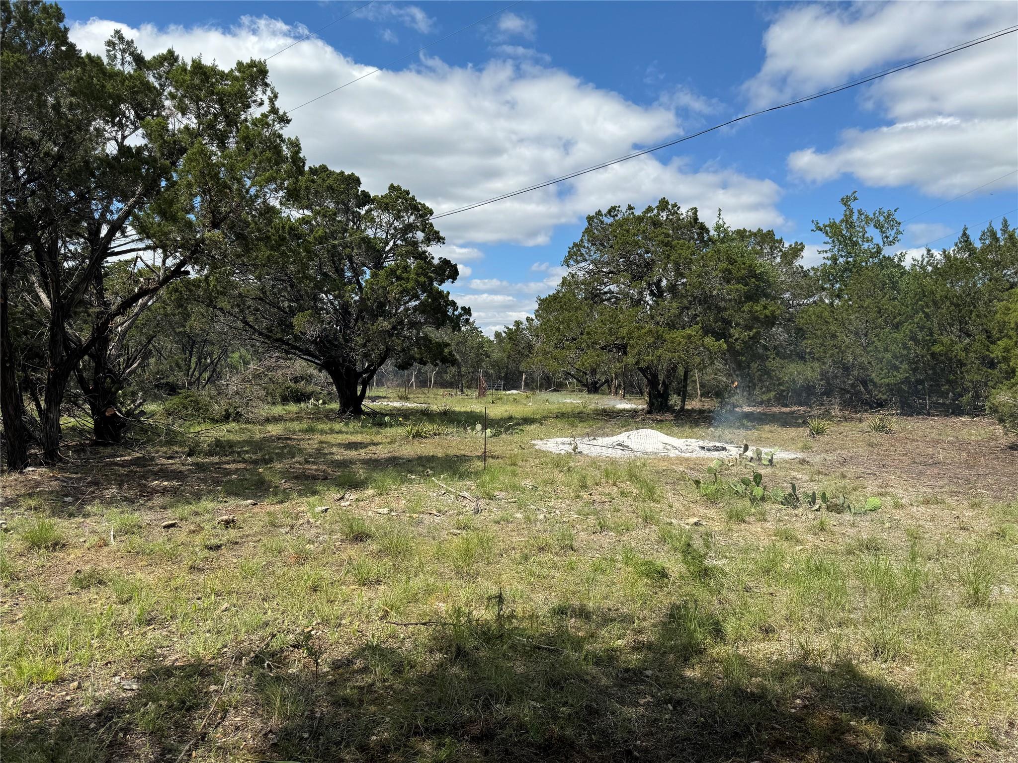 000 Windy Hills Rd Property Photo 3