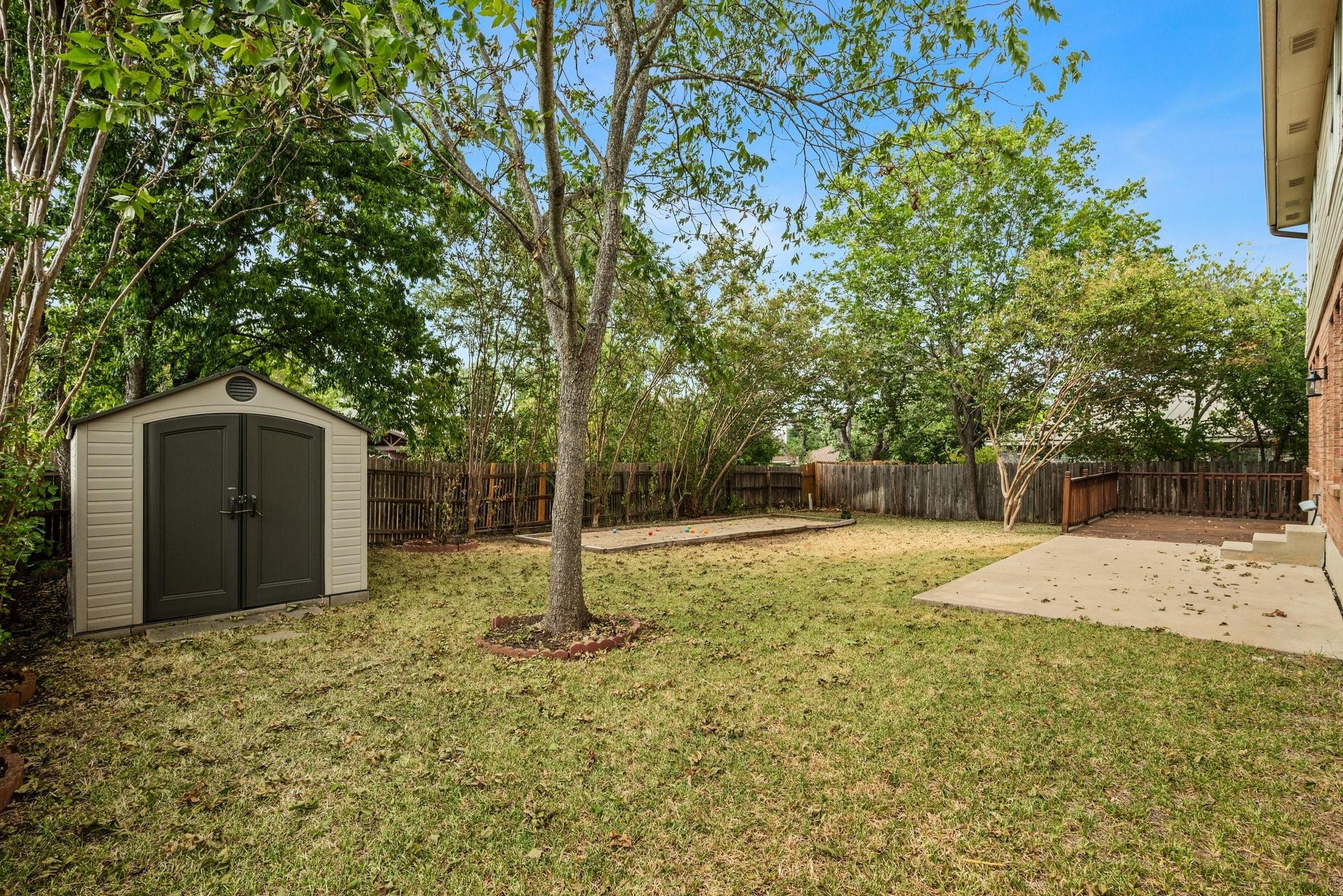 11006 Pebble Garden Ln Property Photo 26
