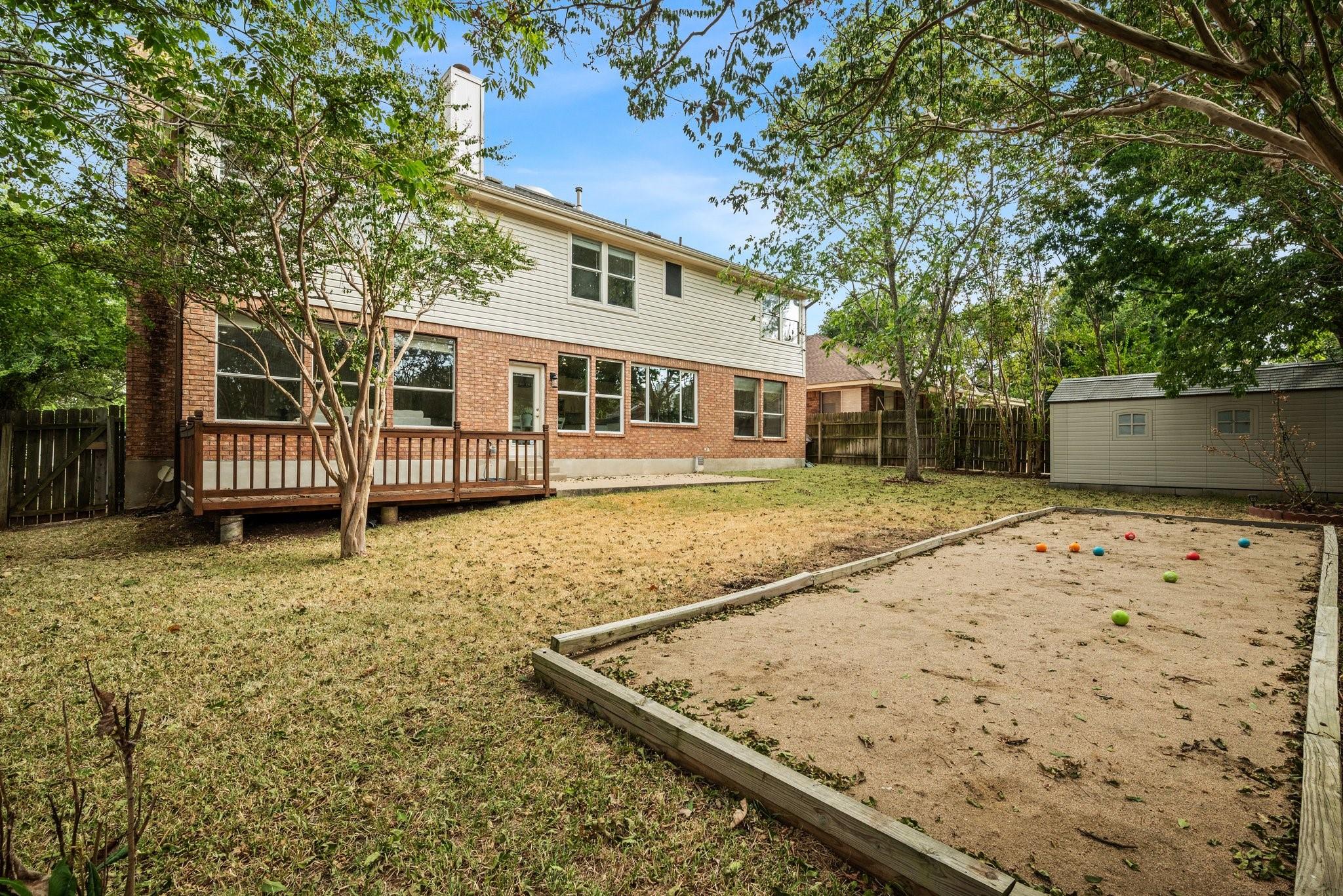 11006 Pebble Garden Ln Property Photo 27