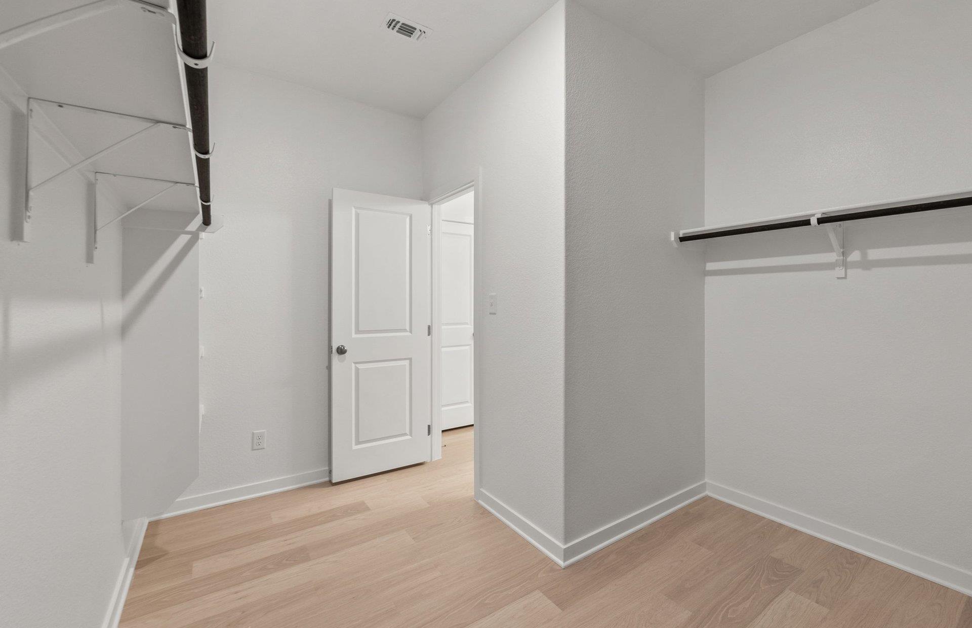 408 Sullivan Way Property Photo 17