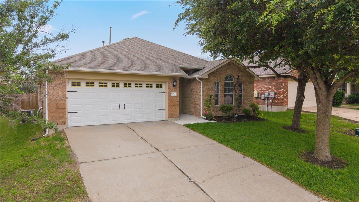 17812 Masi Loop Property Photo 1