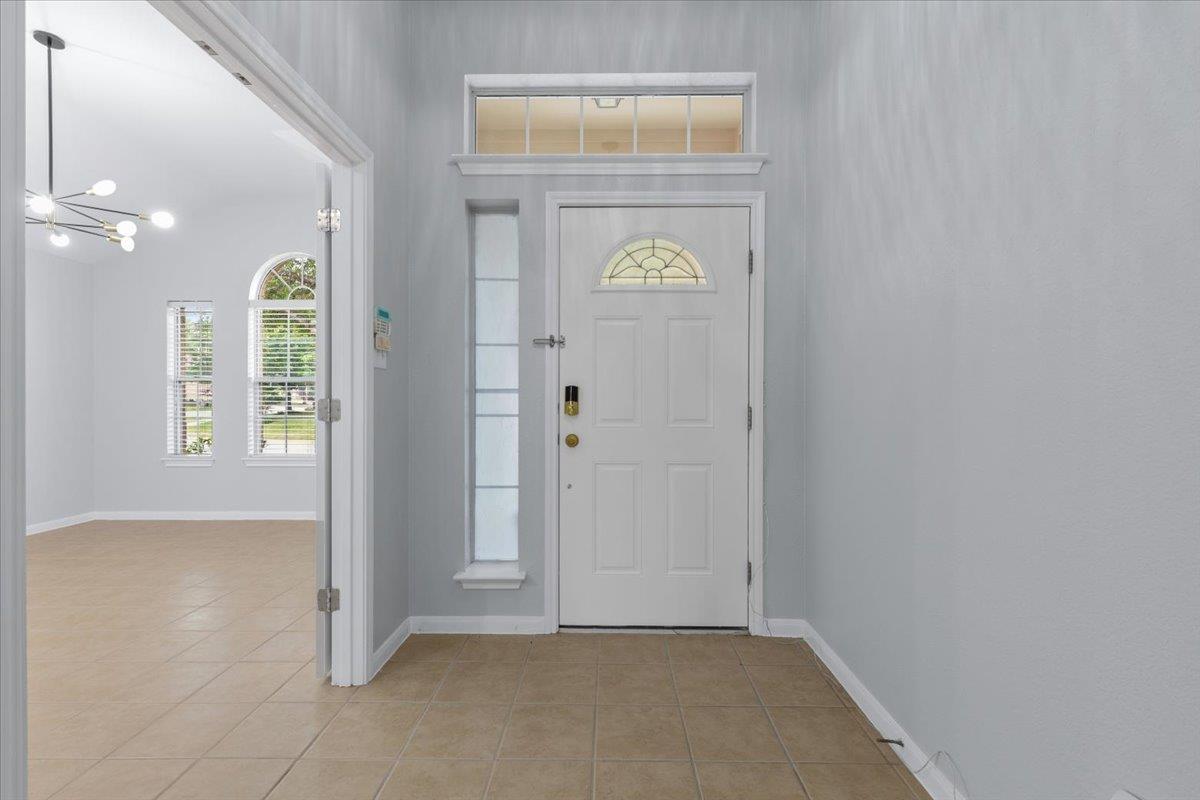 17812 Masi Loop Property Photo 6