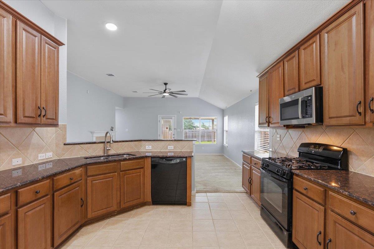 17812 Masi Loop Property Photo 13