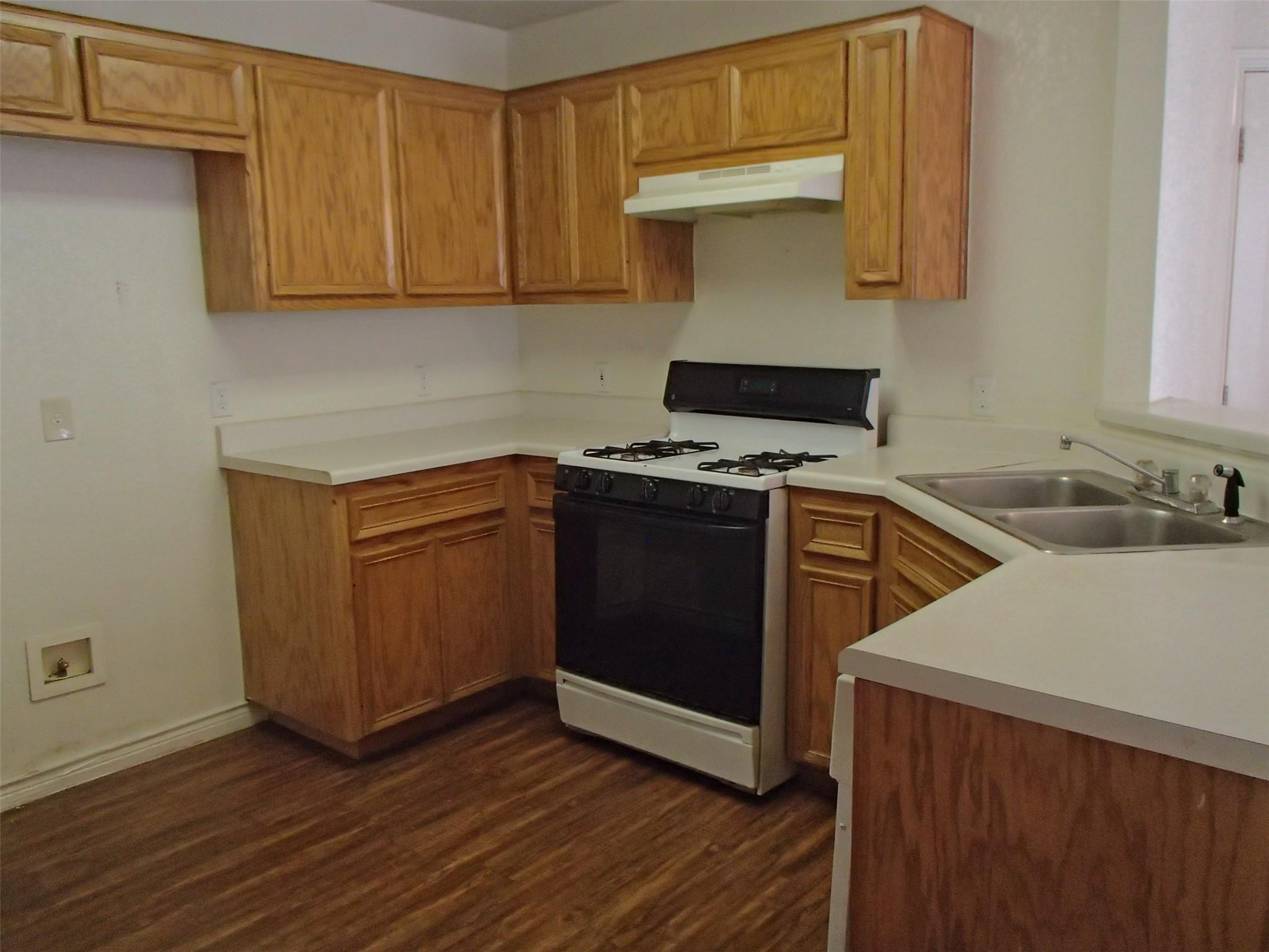 304 Tamara Dr #a Property Photo 4
