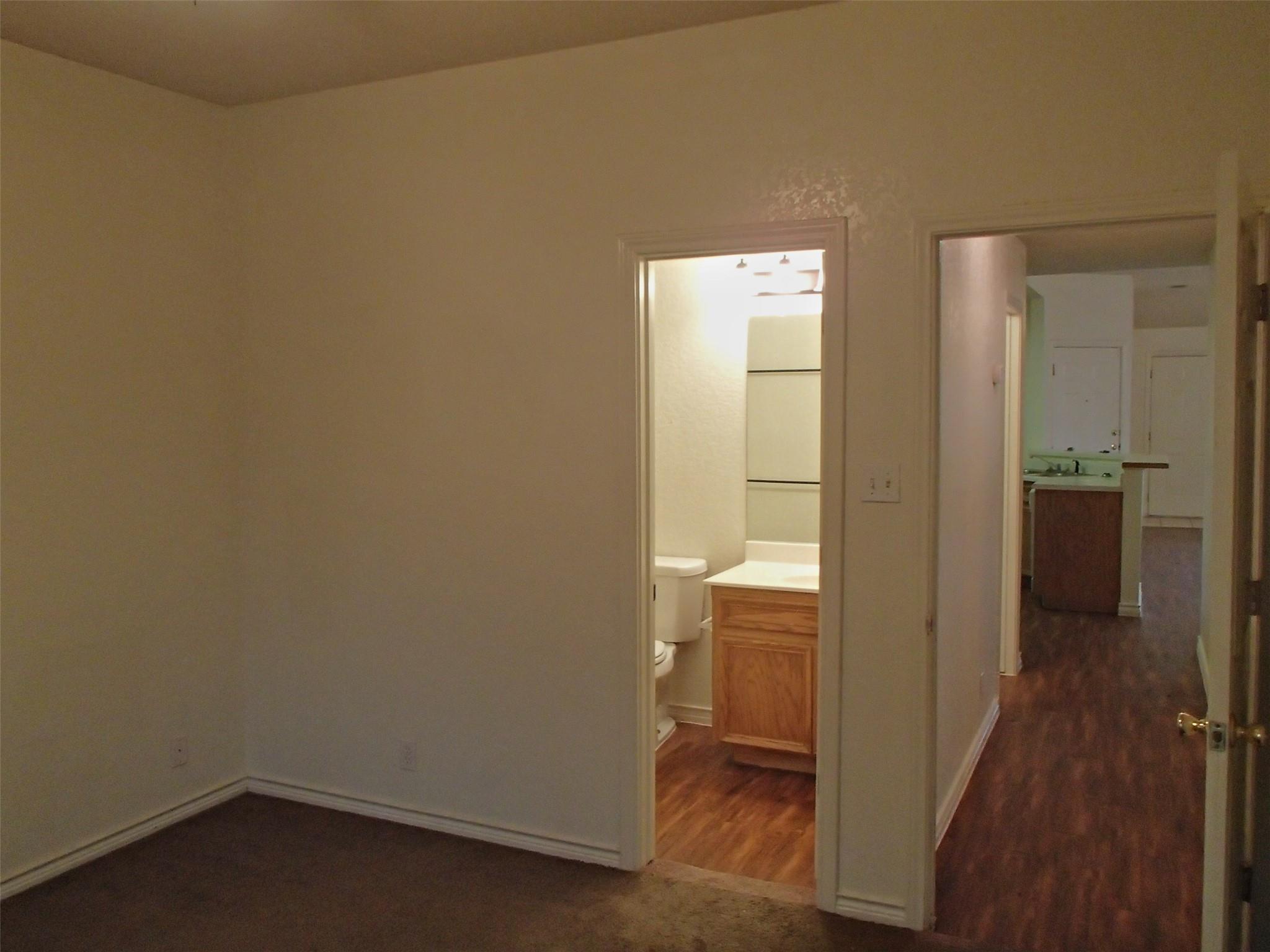 304 Tamara Dr #a Property Photo 6
