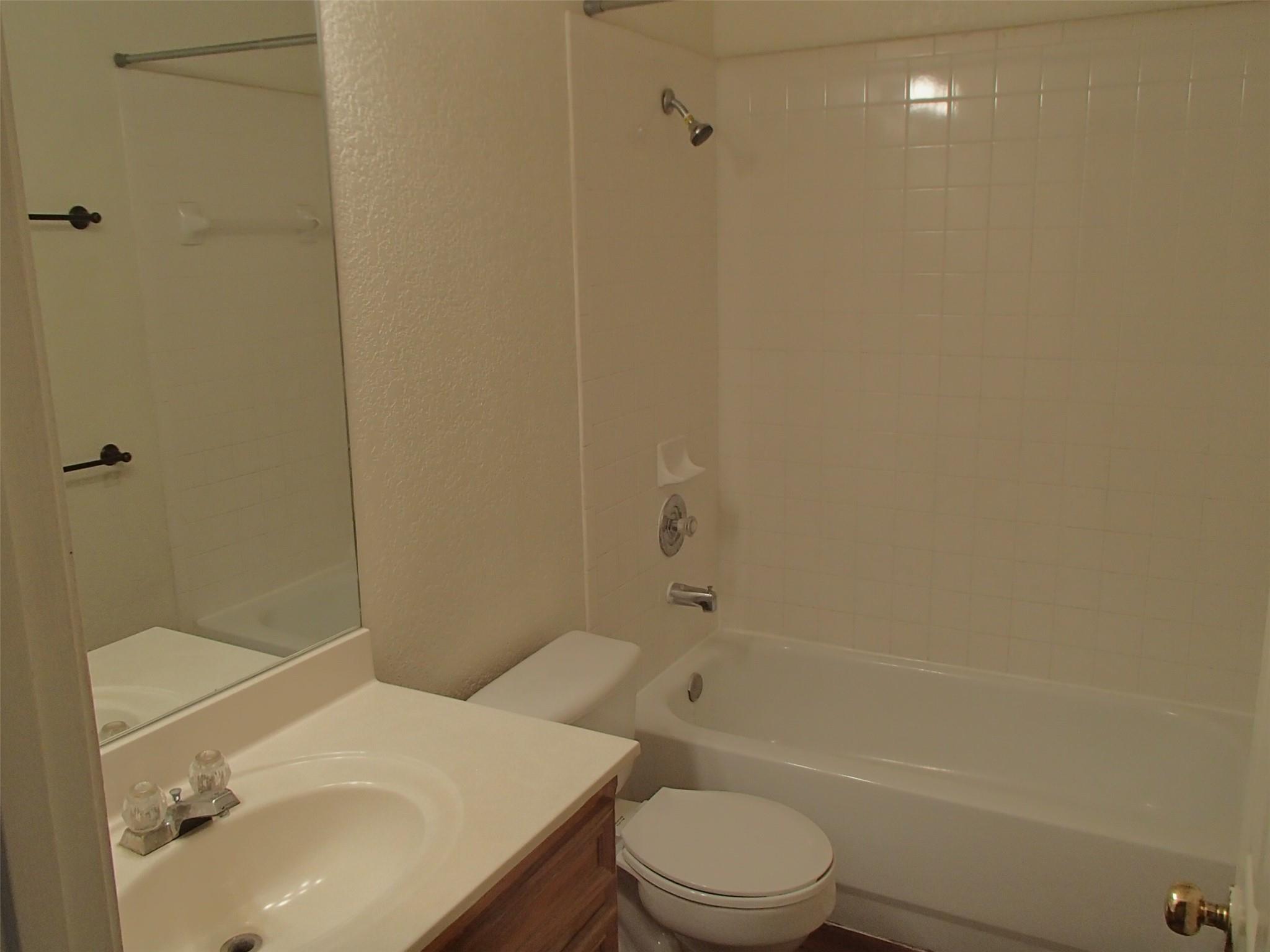 304 Tamara Dr #a Property Photo 9
