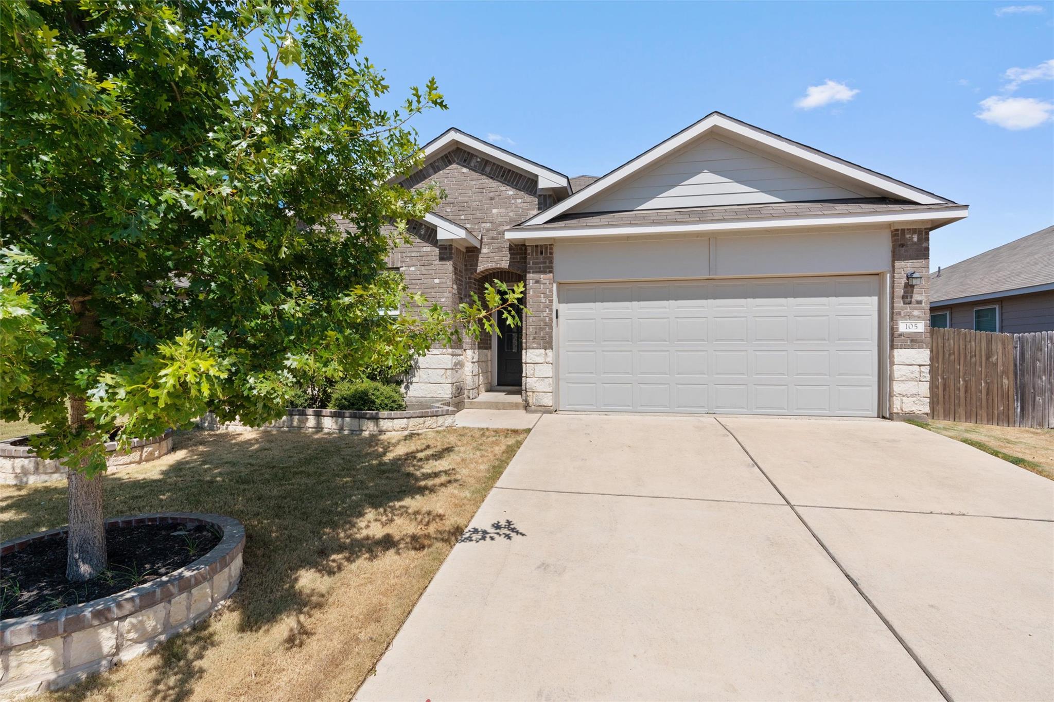 105 Old Glory Trl Property Photo 1