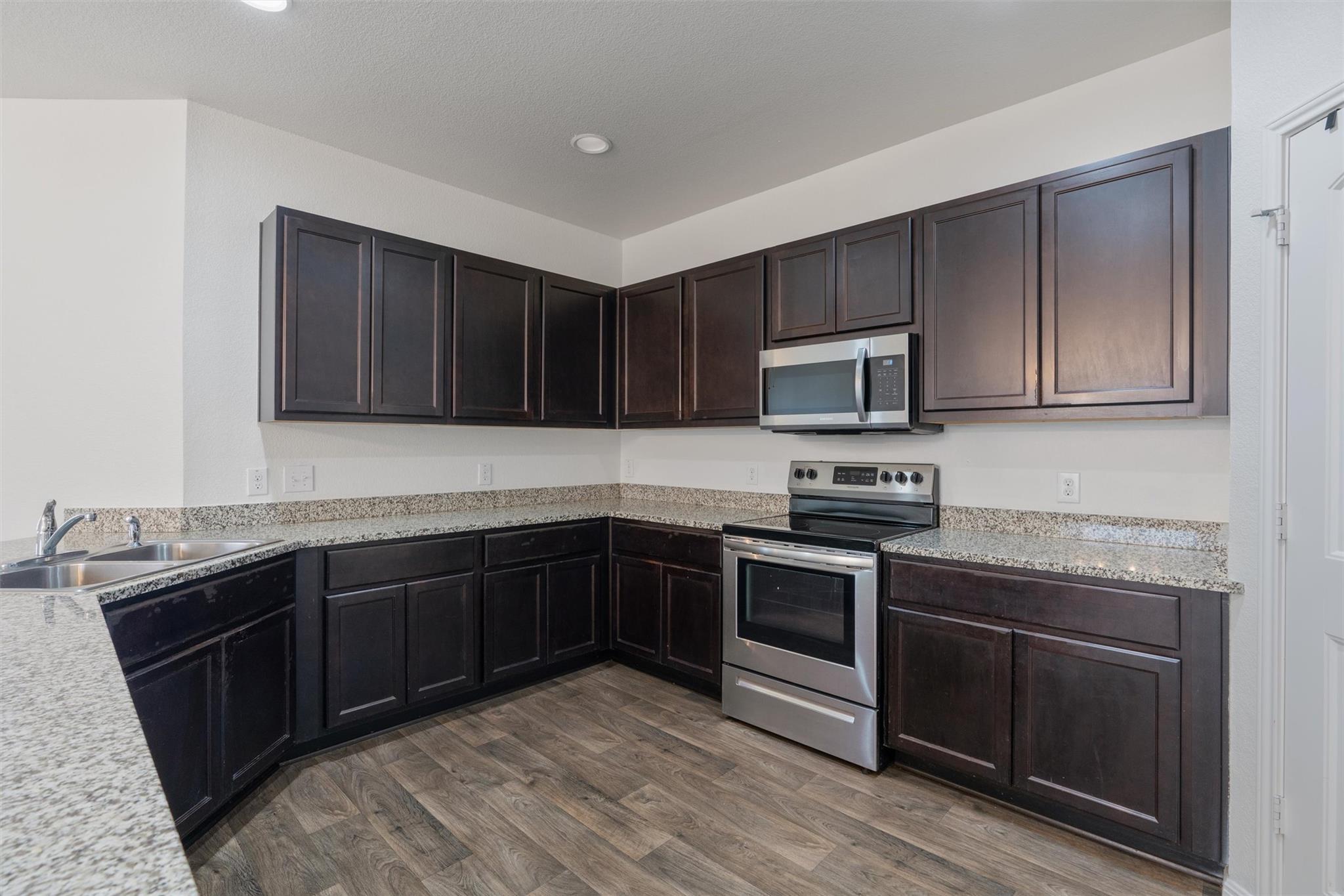 105 Old Glory Trl Property Photo 9