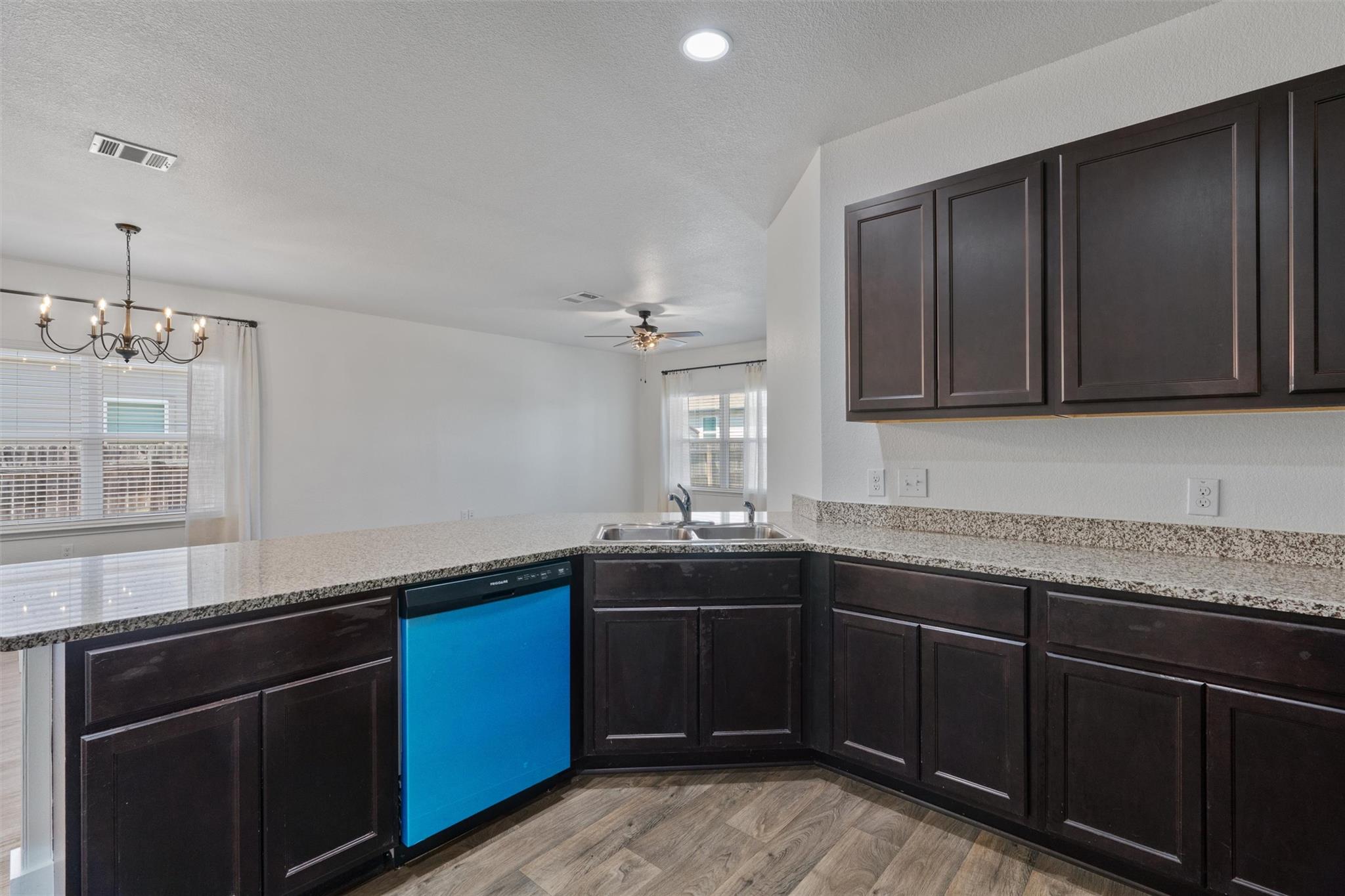 105 Old Glory Trl Property Photo 10