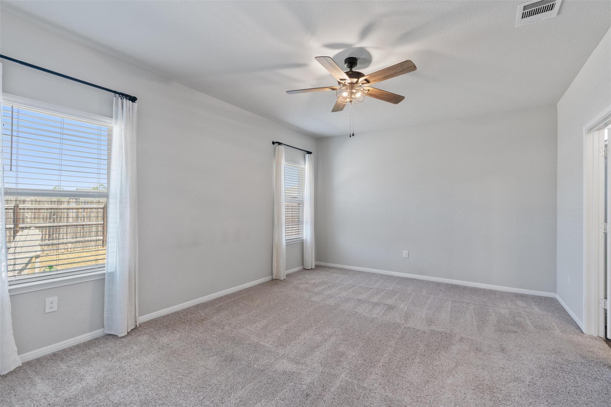 105 Old Glory Trl Property Photo 12