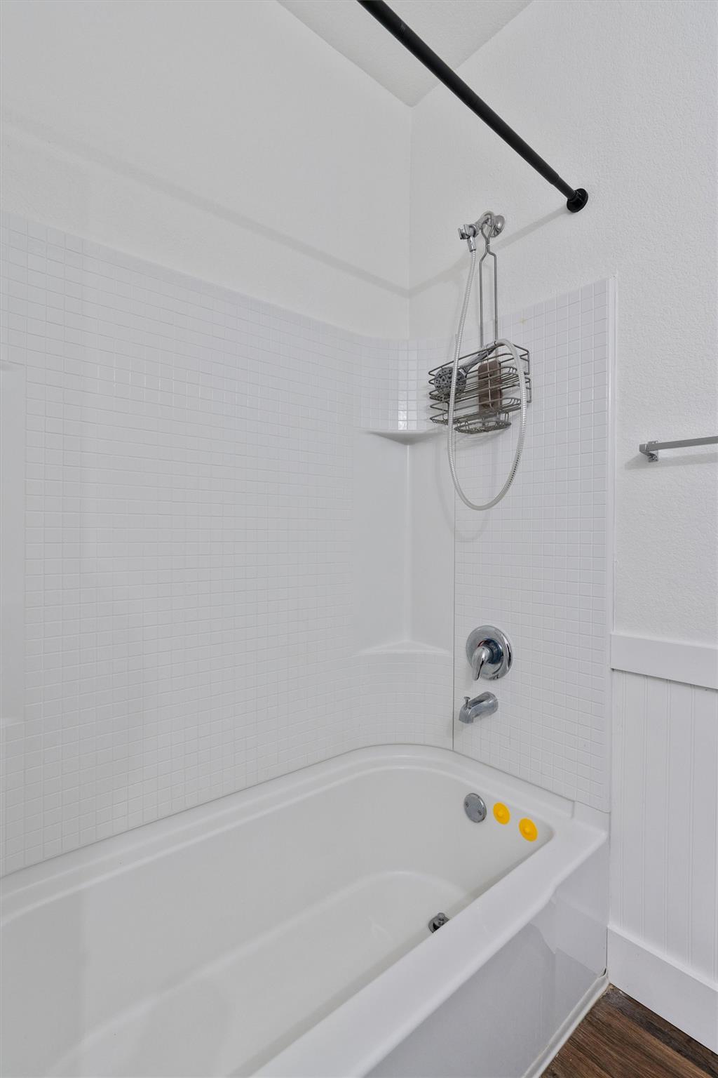 105 Old Glory Trl Property Photo 21