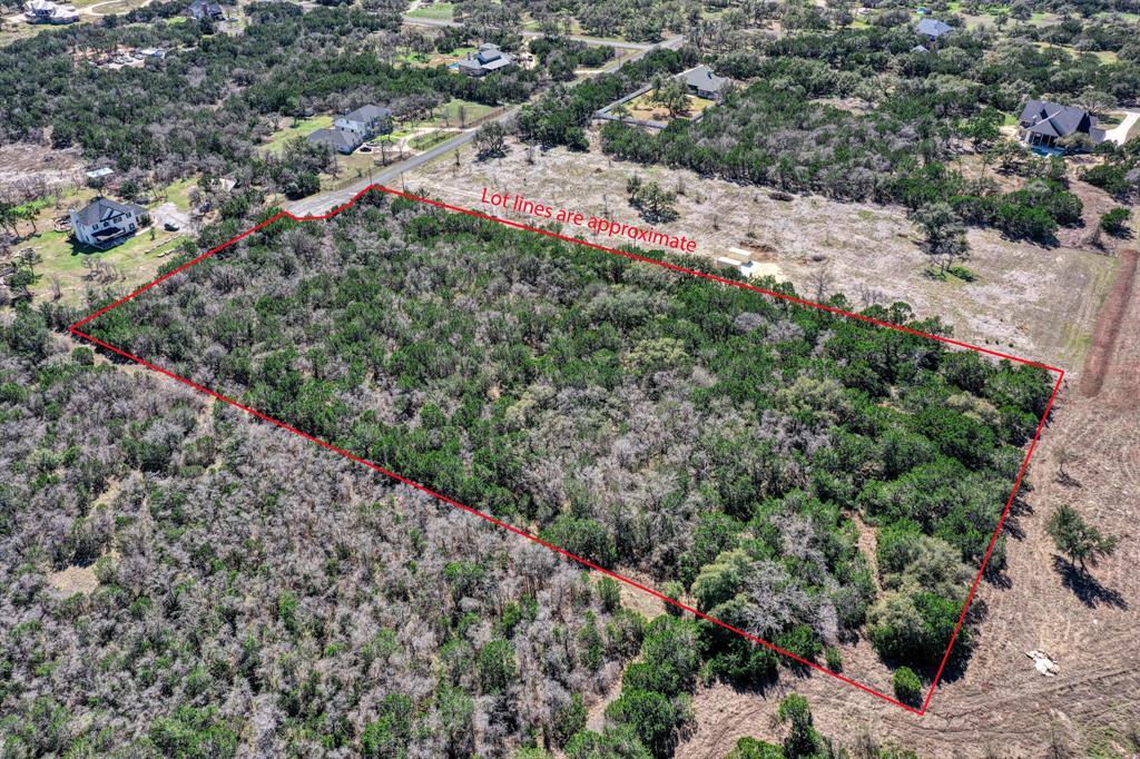 1110 Wildwood Xing Property Photo 6