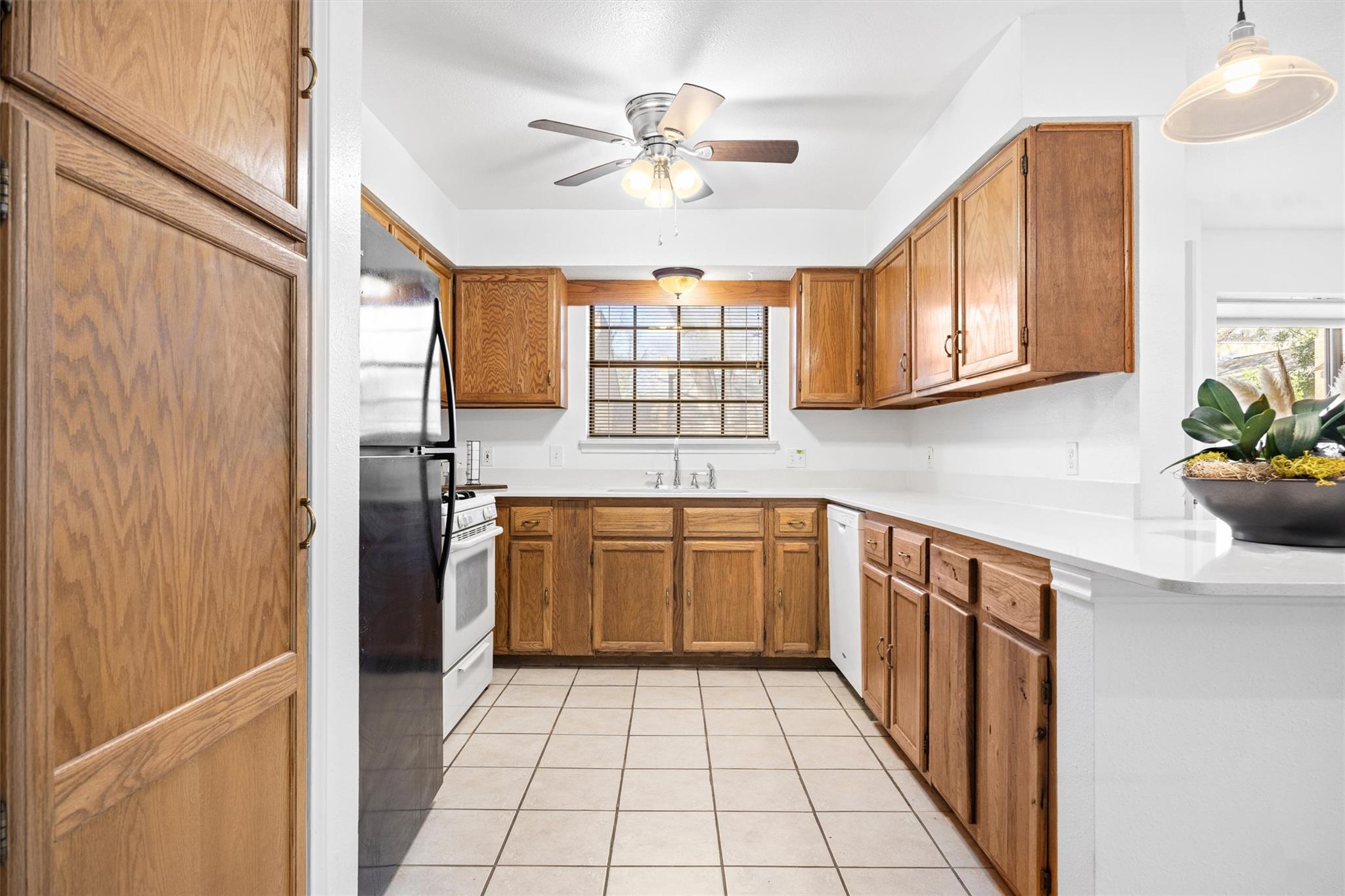 2301 Lawnmont Ave #apt 1 Property Photo 1