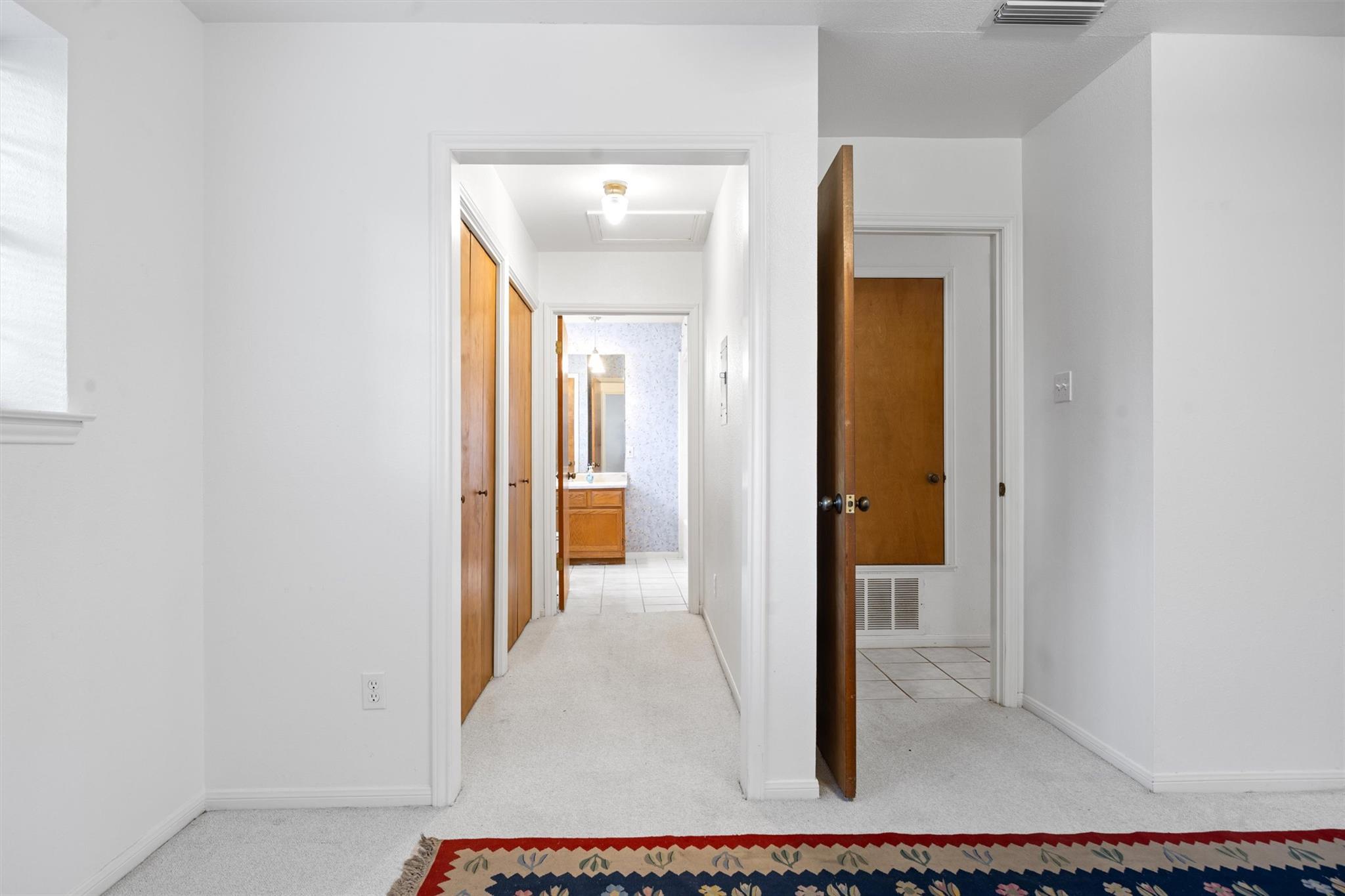 2301 Lawnmont Ave #apt 1 Property Photo 8