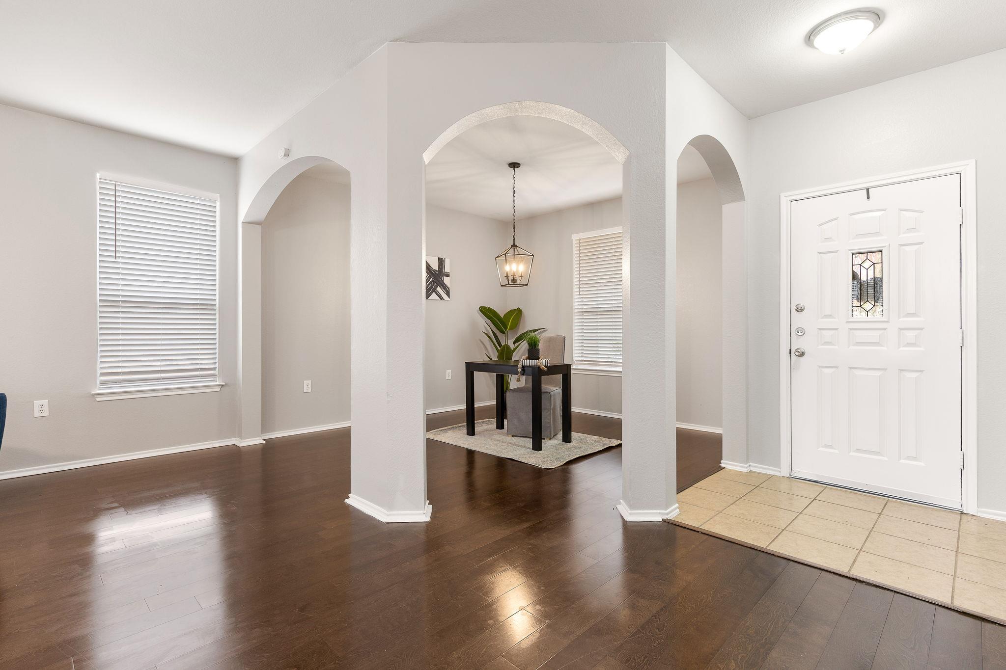 9028 Sun Shower Bnd Property Photo 6