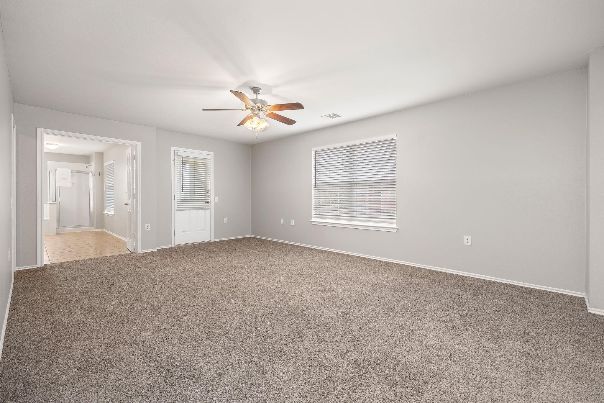 9028 Sun Shower Bnd Property Photo 15