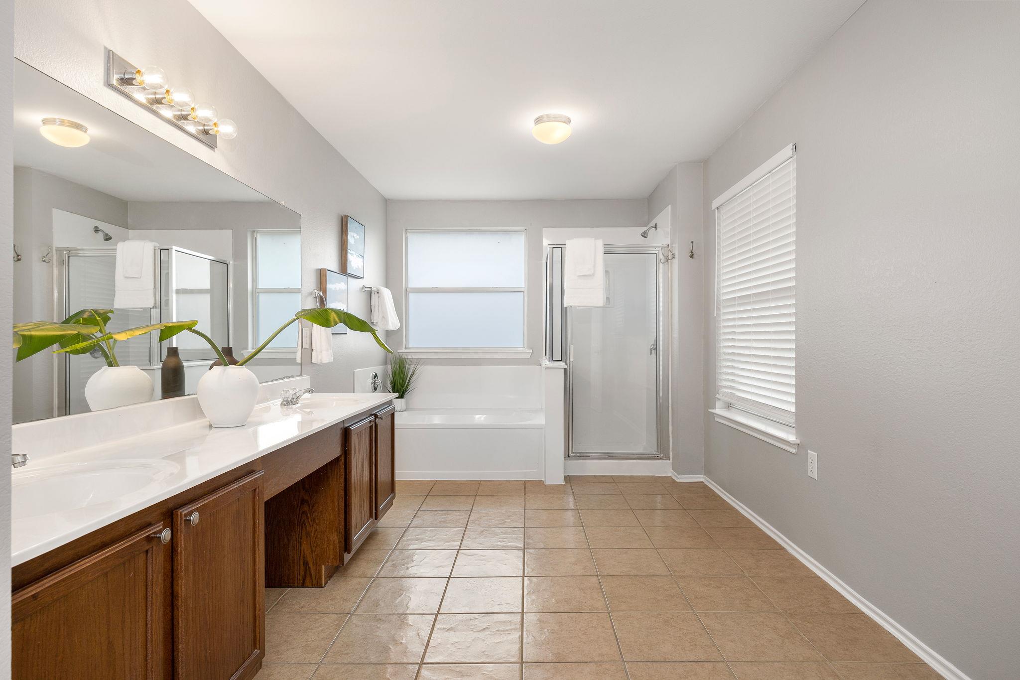 9028 Sun Shower Bnd Property Photo 18