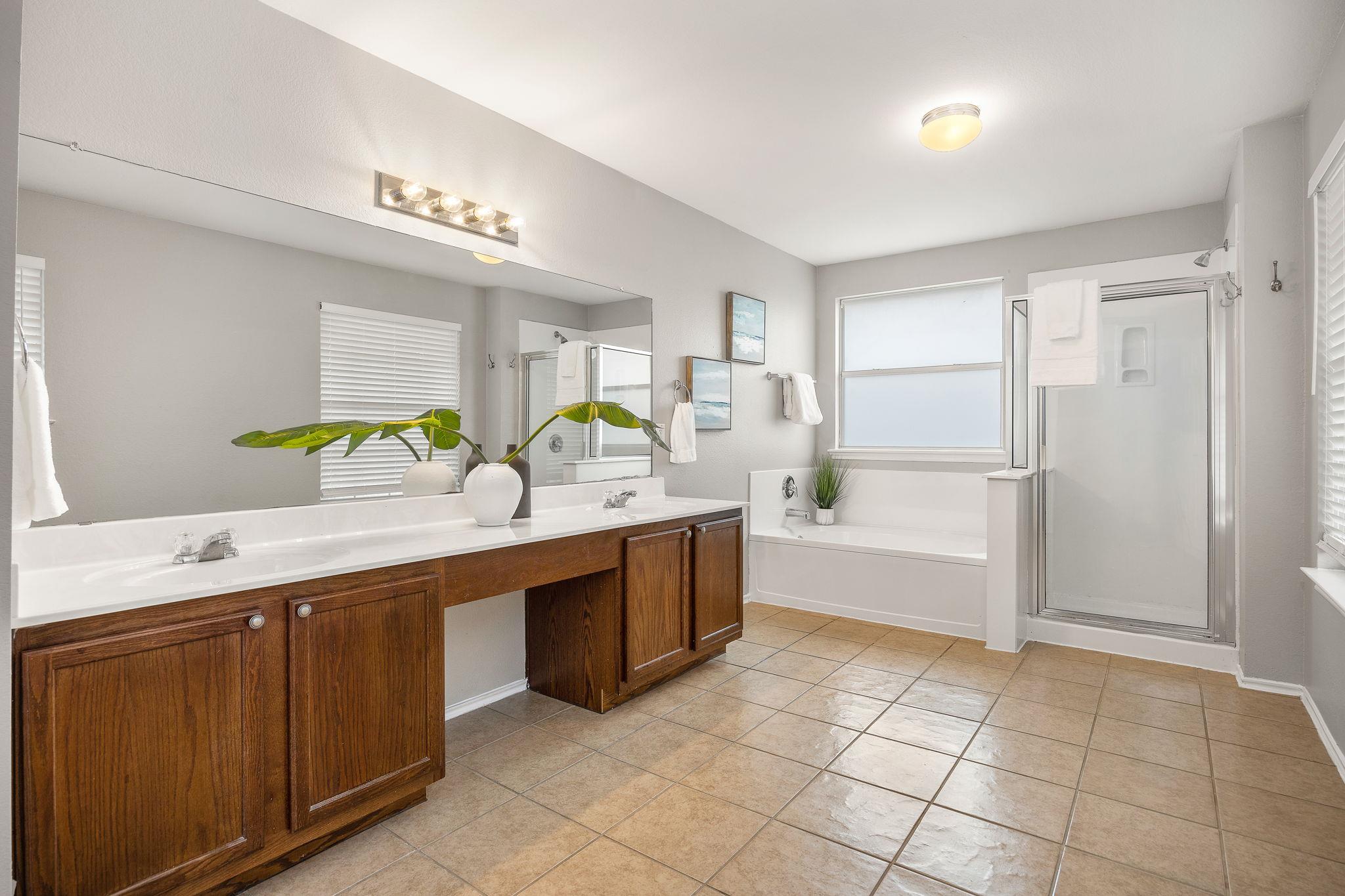 9028 Sun Shower Bnd Property Photo 19