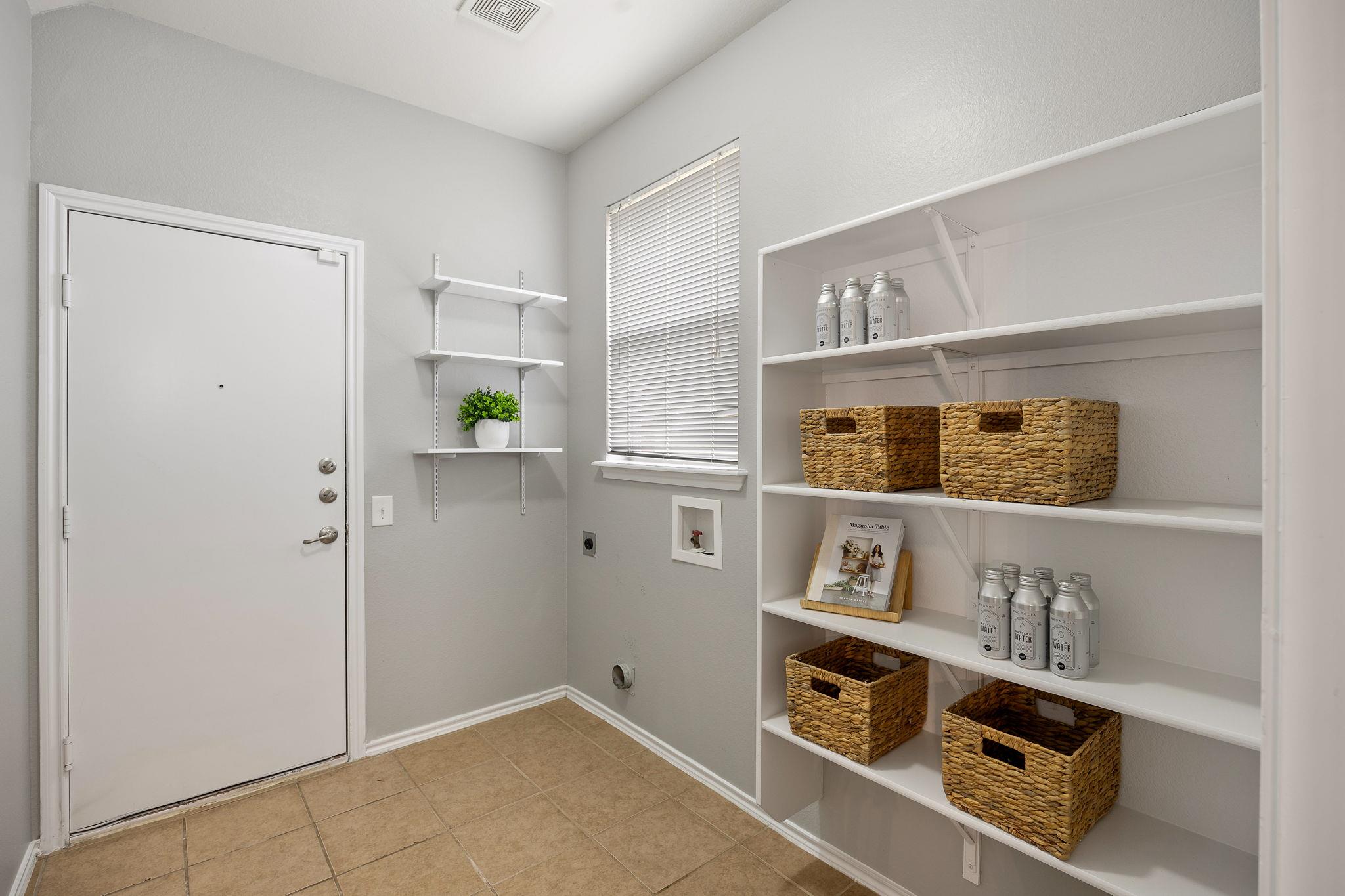 9028 Sun Shower Bnd Property Photo 28