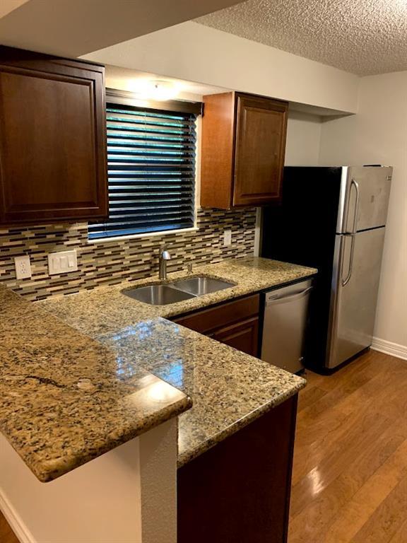 704 Chestnut Xing Property Photo 16