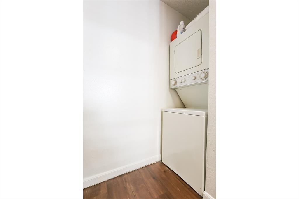 912 W 22nd St #303 Property Photo 11