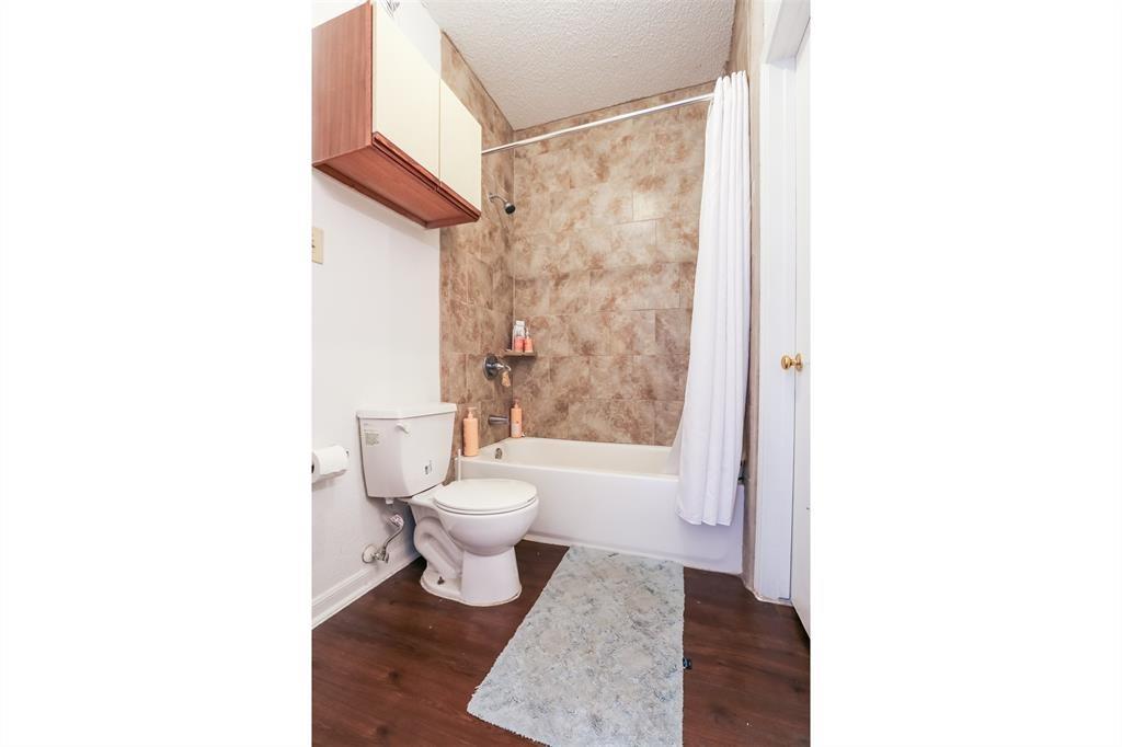 912 W 22nd St #303 Property Photo 16
