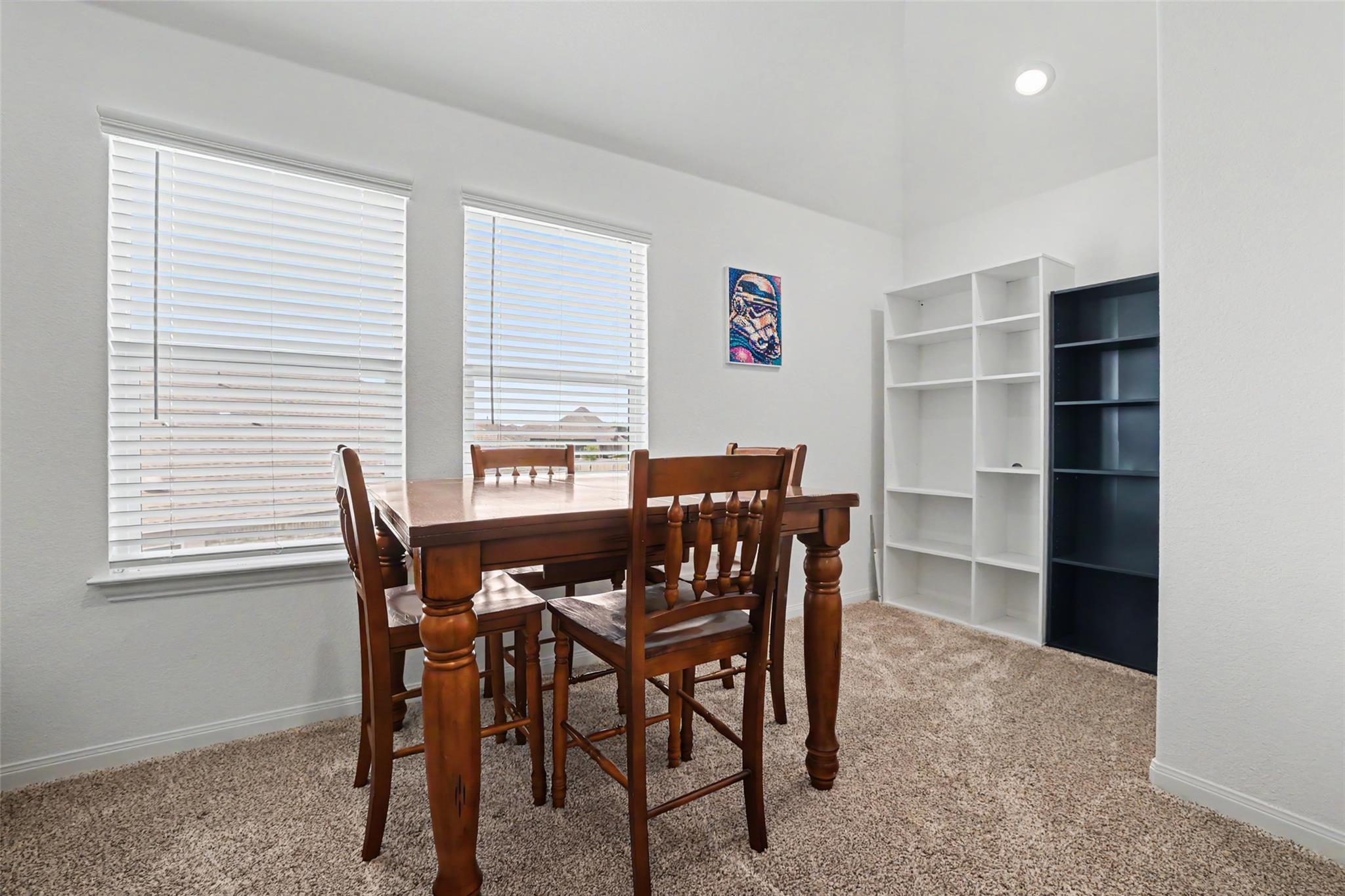 114 Fortuna Ct Property Photo 34