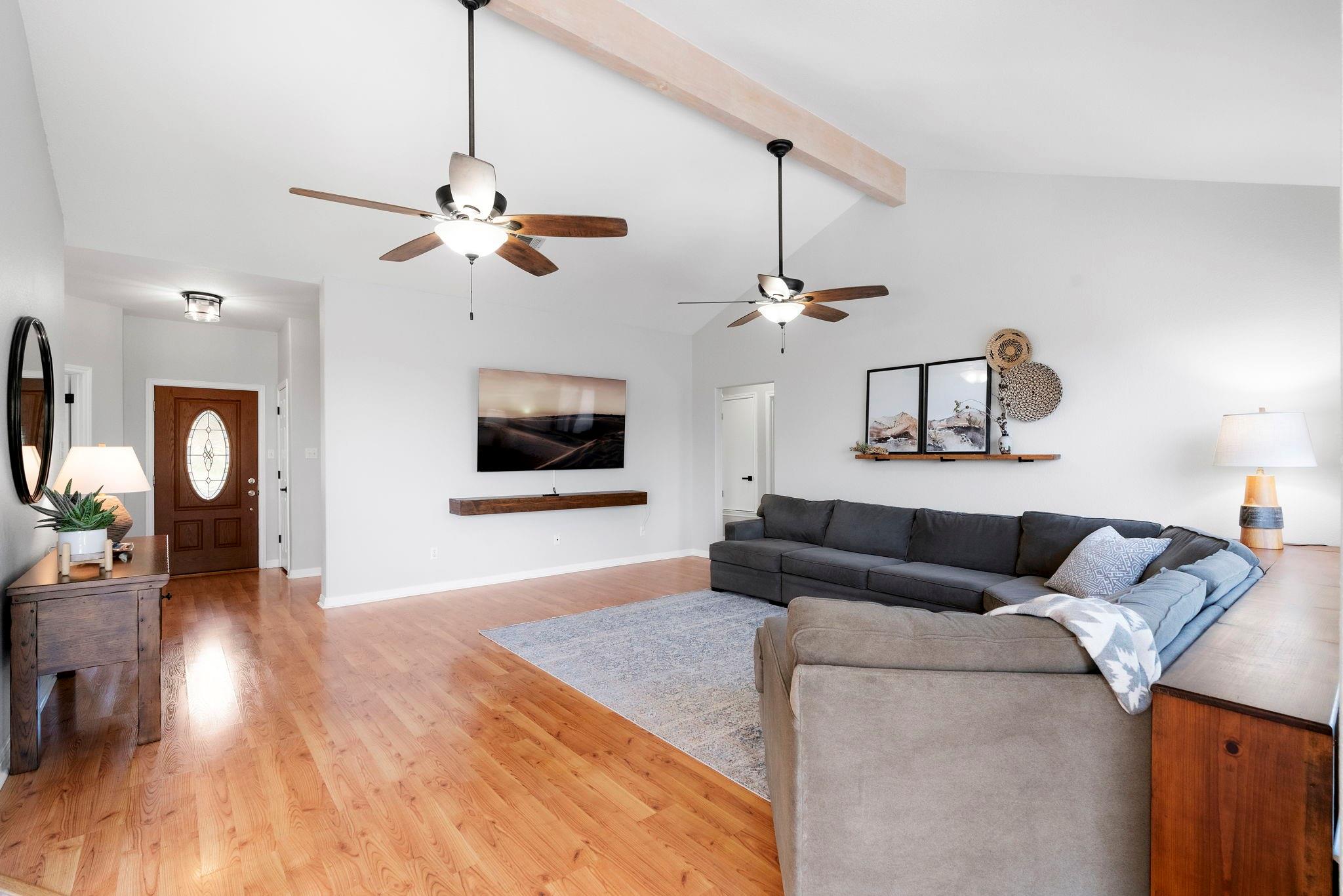 10306 Vance Circle Rd Property Photo 6