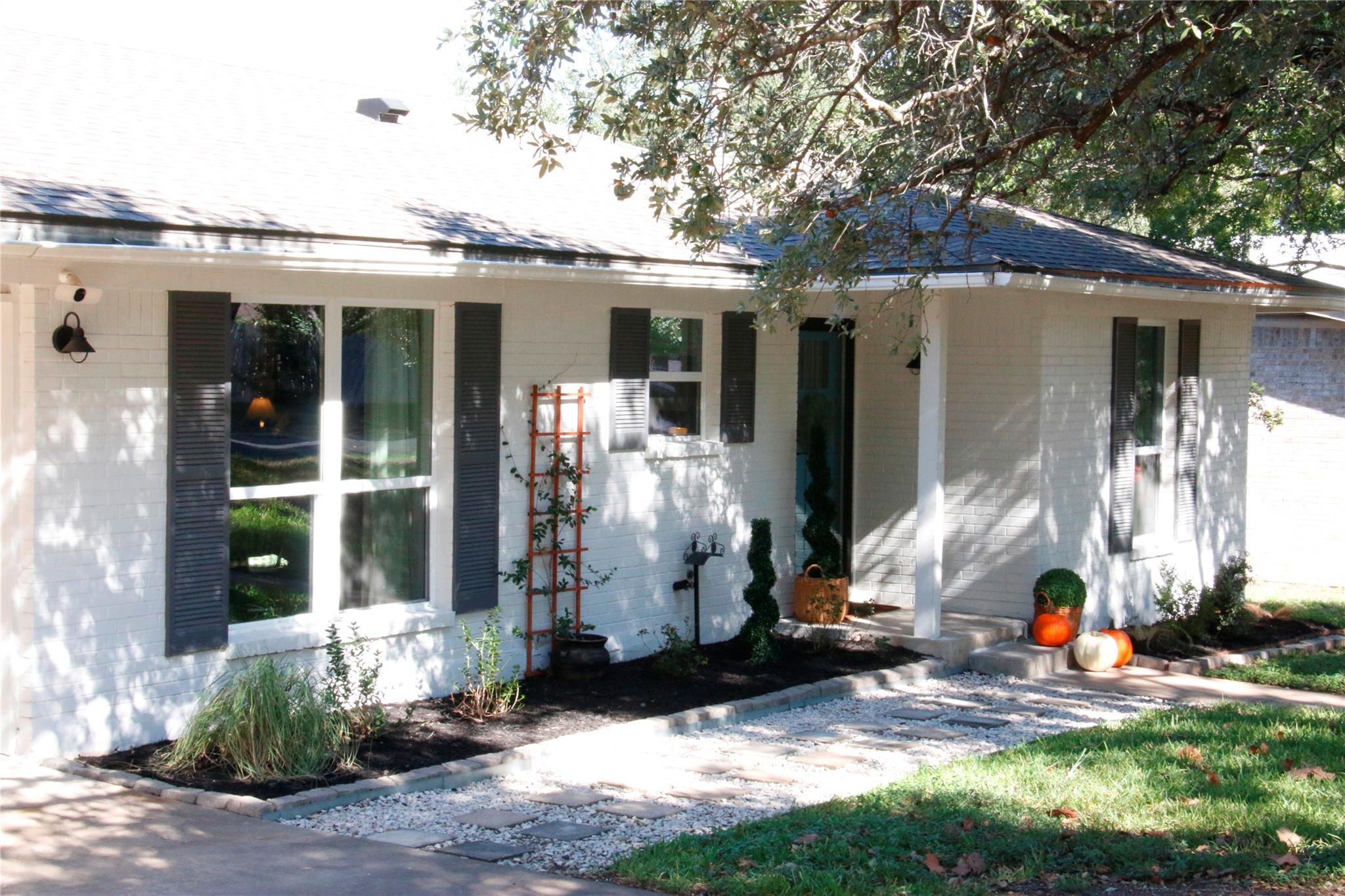 11912 Oakbrook Dr Property Photo 1