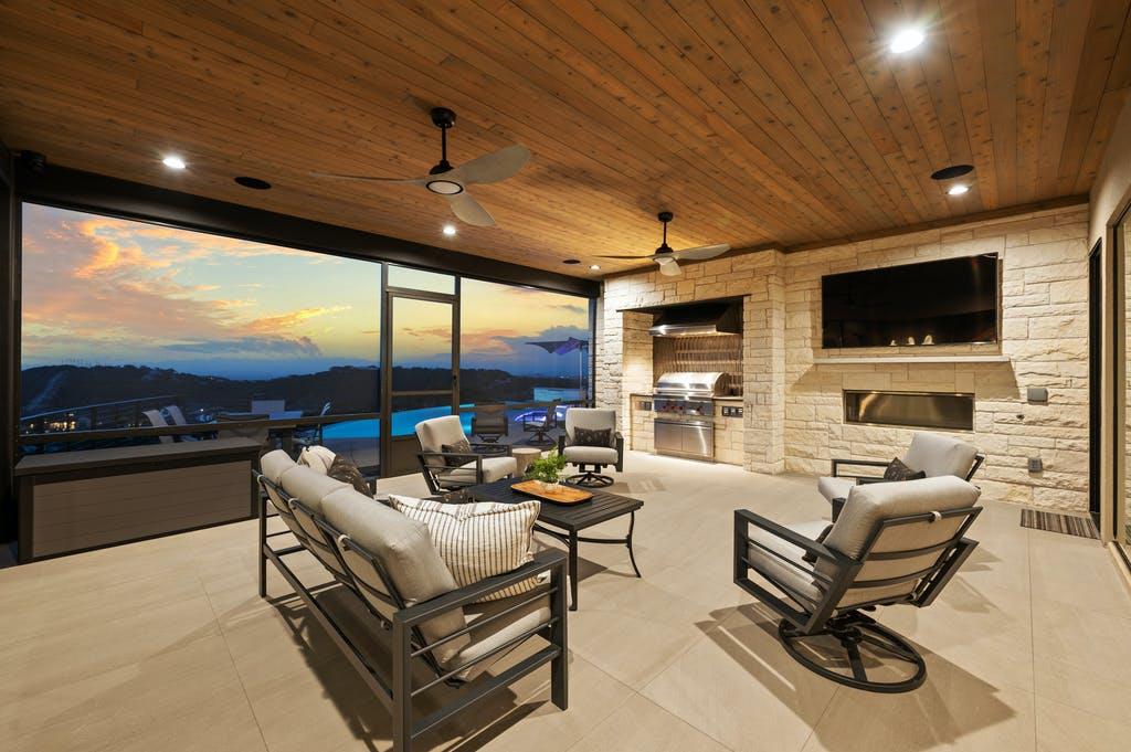 411 Treasure Peak Pass Property Photo 6