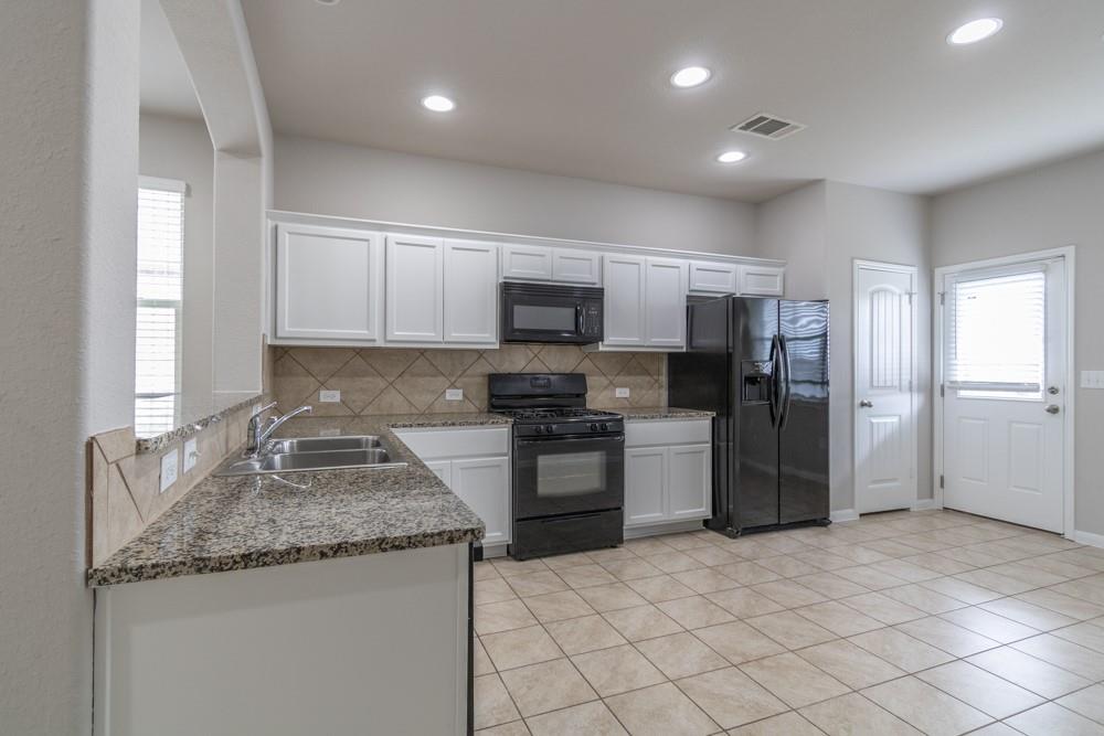2880 Donnell Dr #4101 Property Photo 4