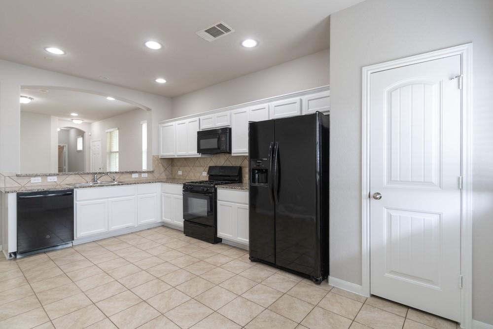 2880 Donnell Dr #4101 Property Photo 5
