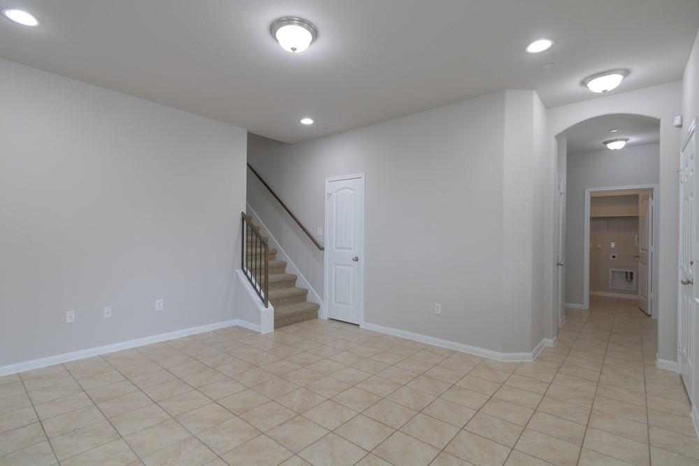 2880 Donnell Dr #4101 Property Photo 9