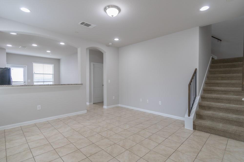 2880 Donnell Dr #4101 Property Photo 10
